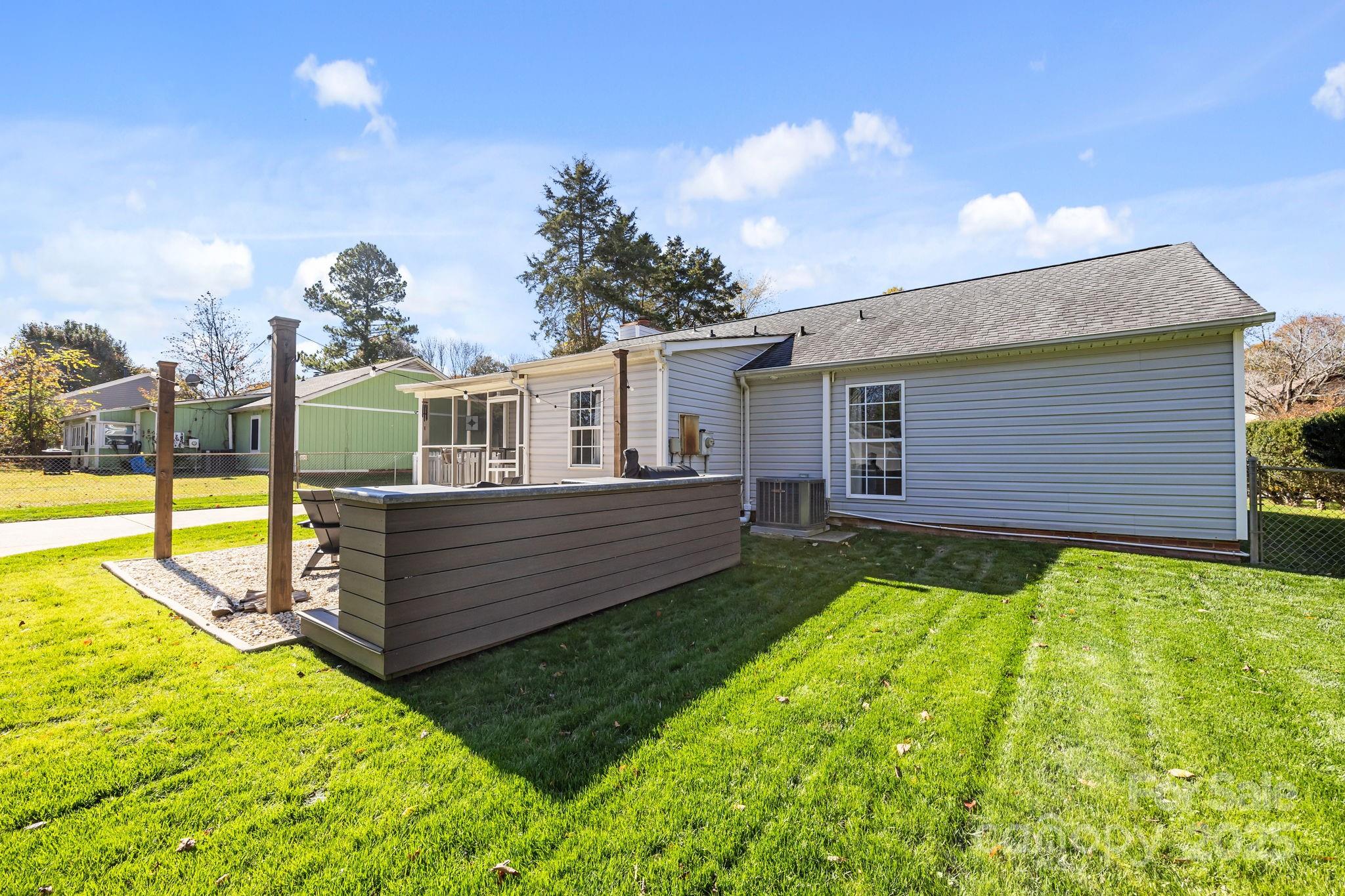 3512 Cross Winds Road