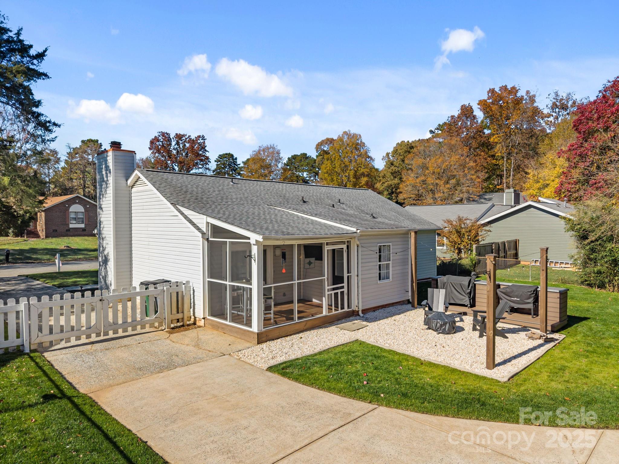 3512 Cross Winds Road