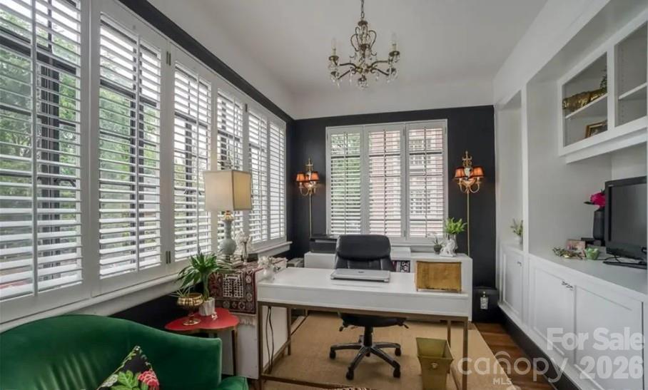 301 W 10th Street W Unit: 206