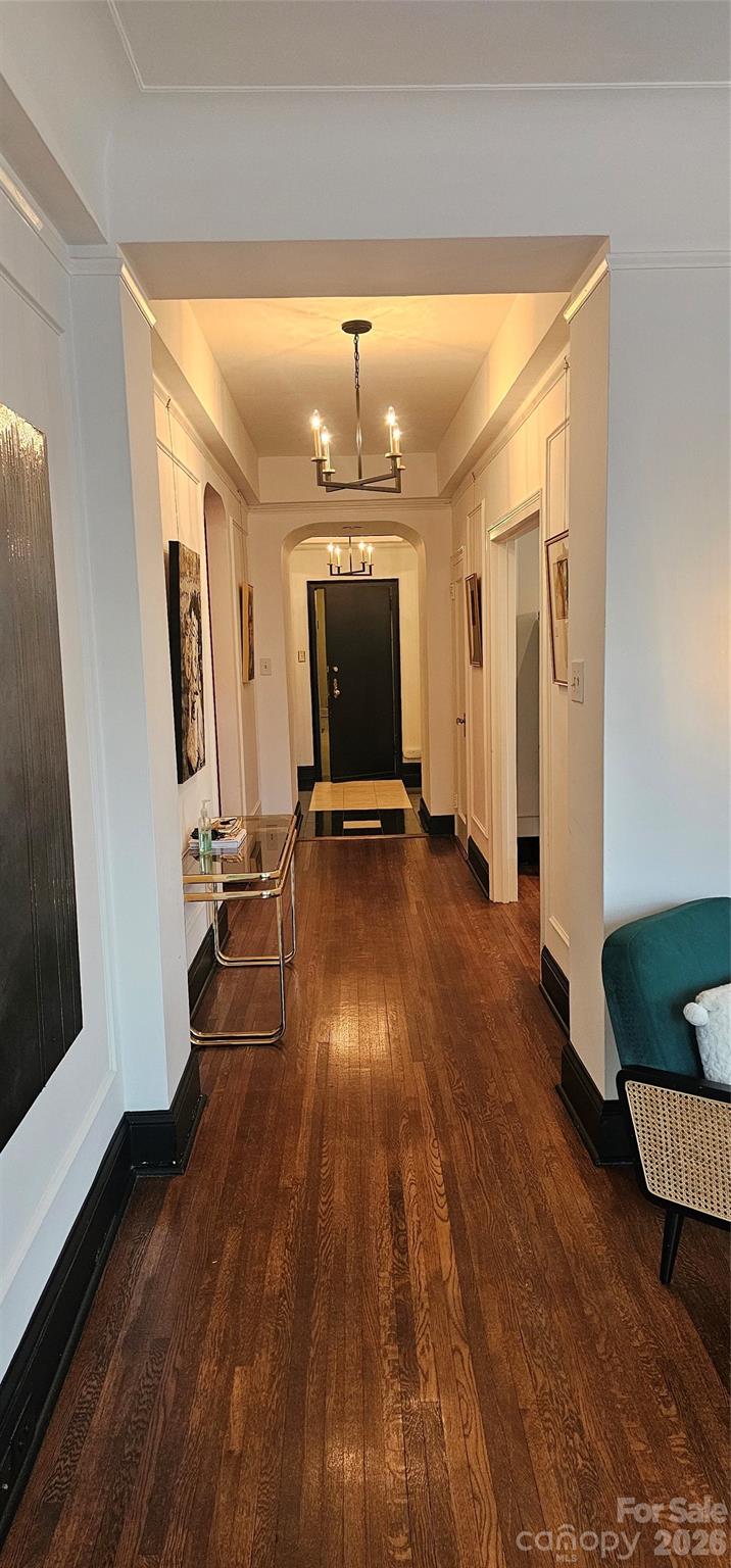 301 W 10th Street W Unit: 206