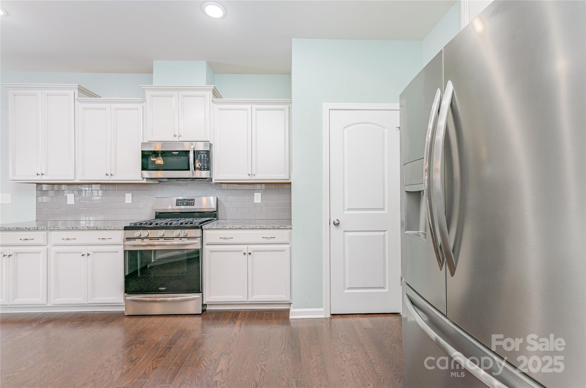 11106 Grenfell Avenue