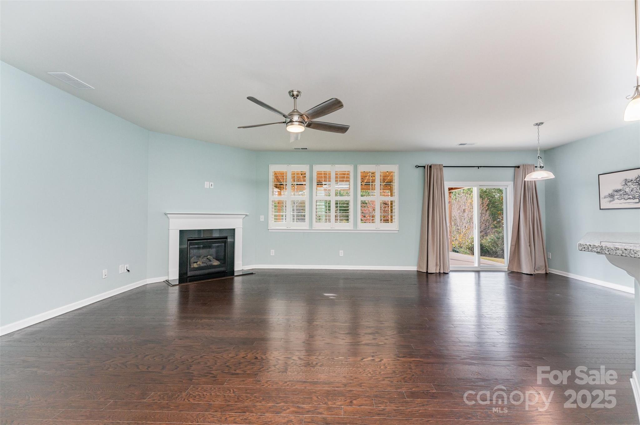 11106 Grenfell Avenue