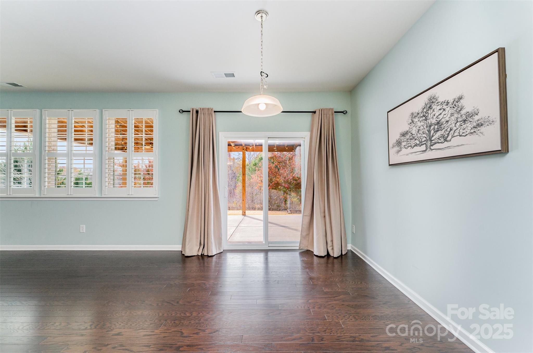 11106 Grenfell Avenue