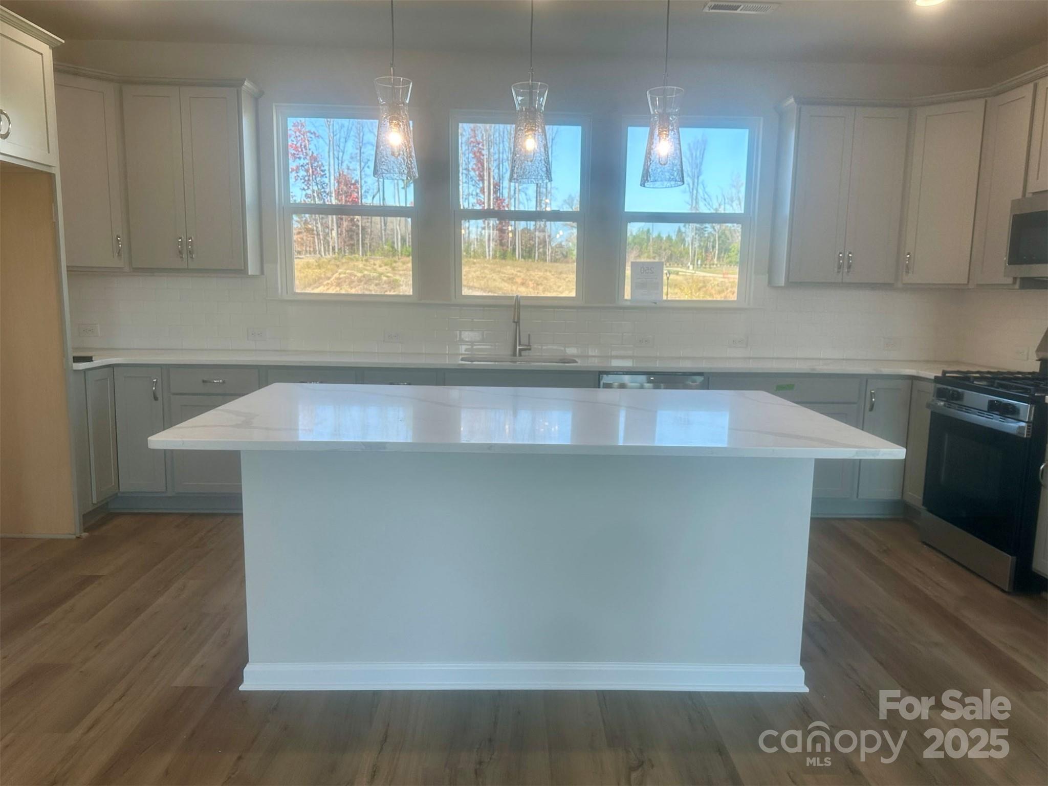 250 Ferebee Place Unit: BRX0071