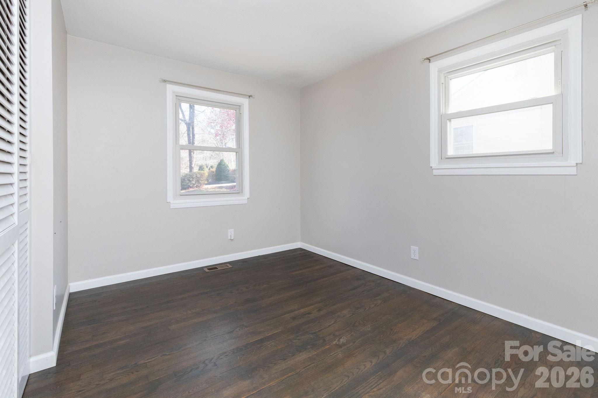 1226 Pinebrook Circle
