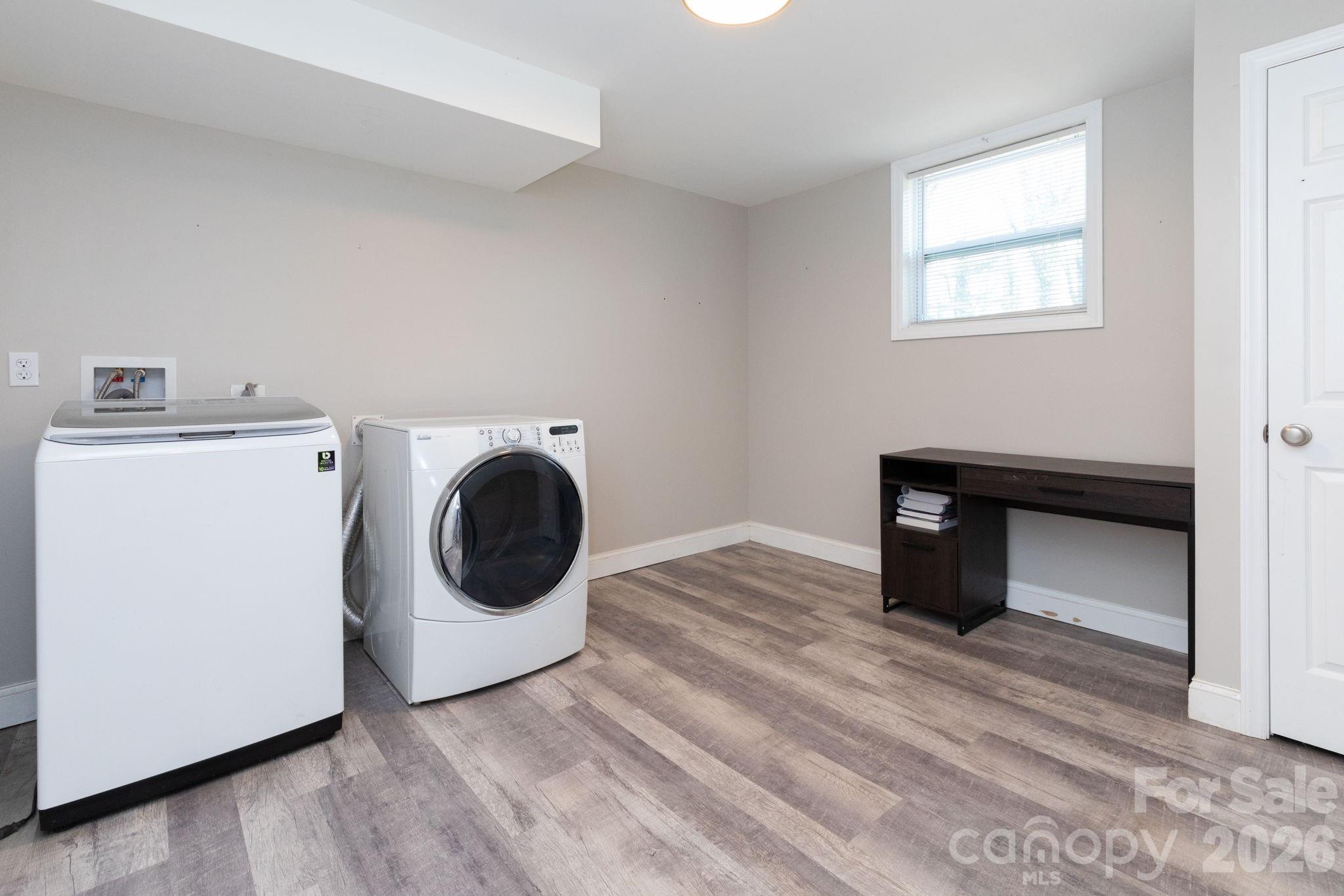 1226 Pinebrook Circle