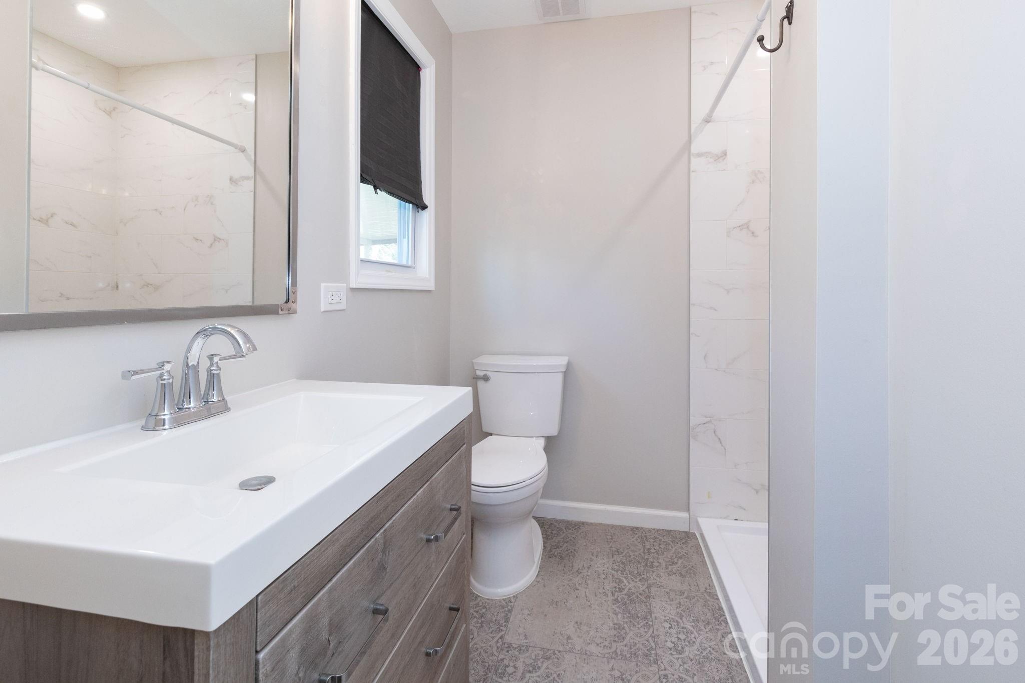 1226 Pinebrook Circle