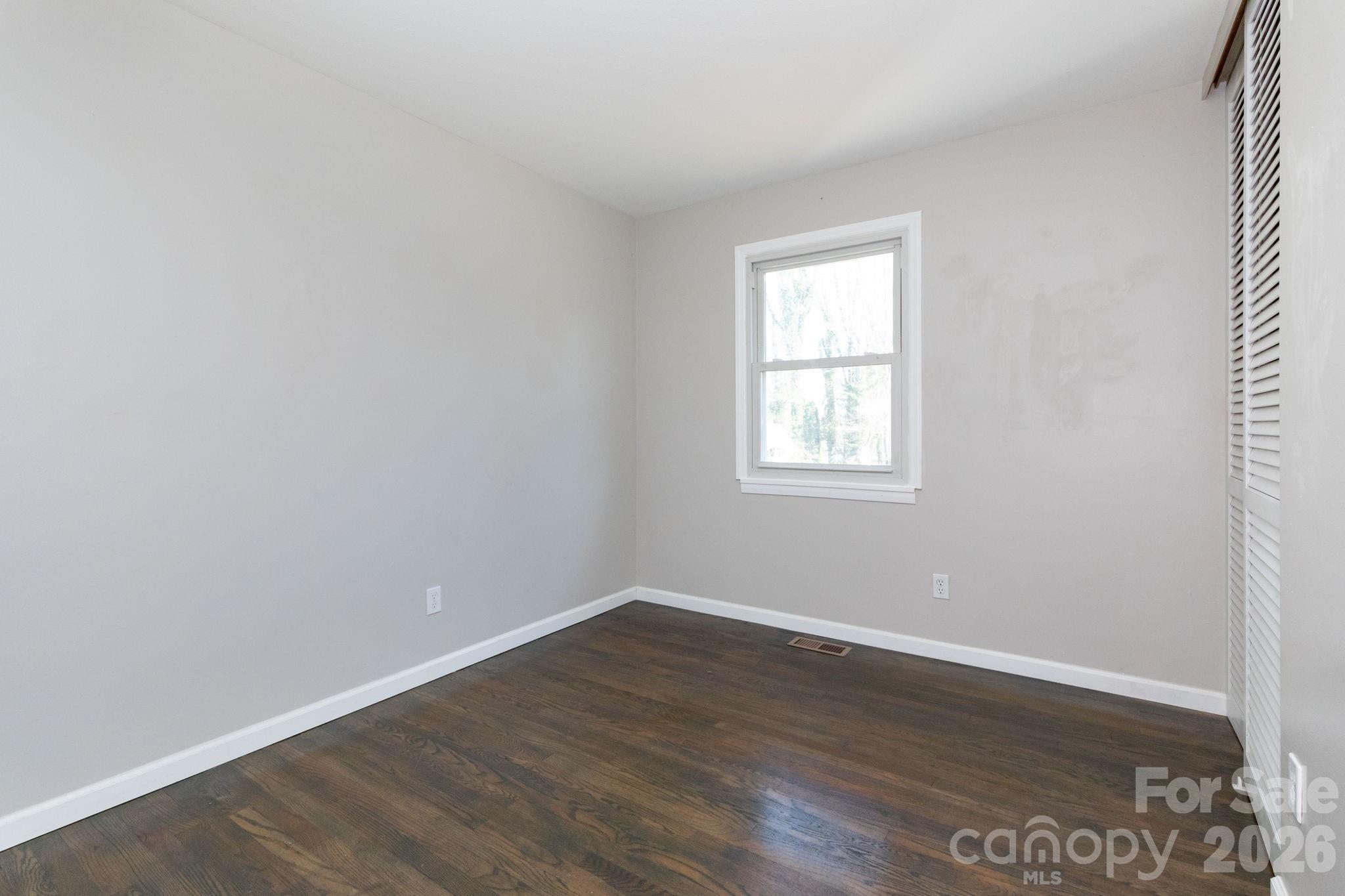 1226 Pinebrook Circle