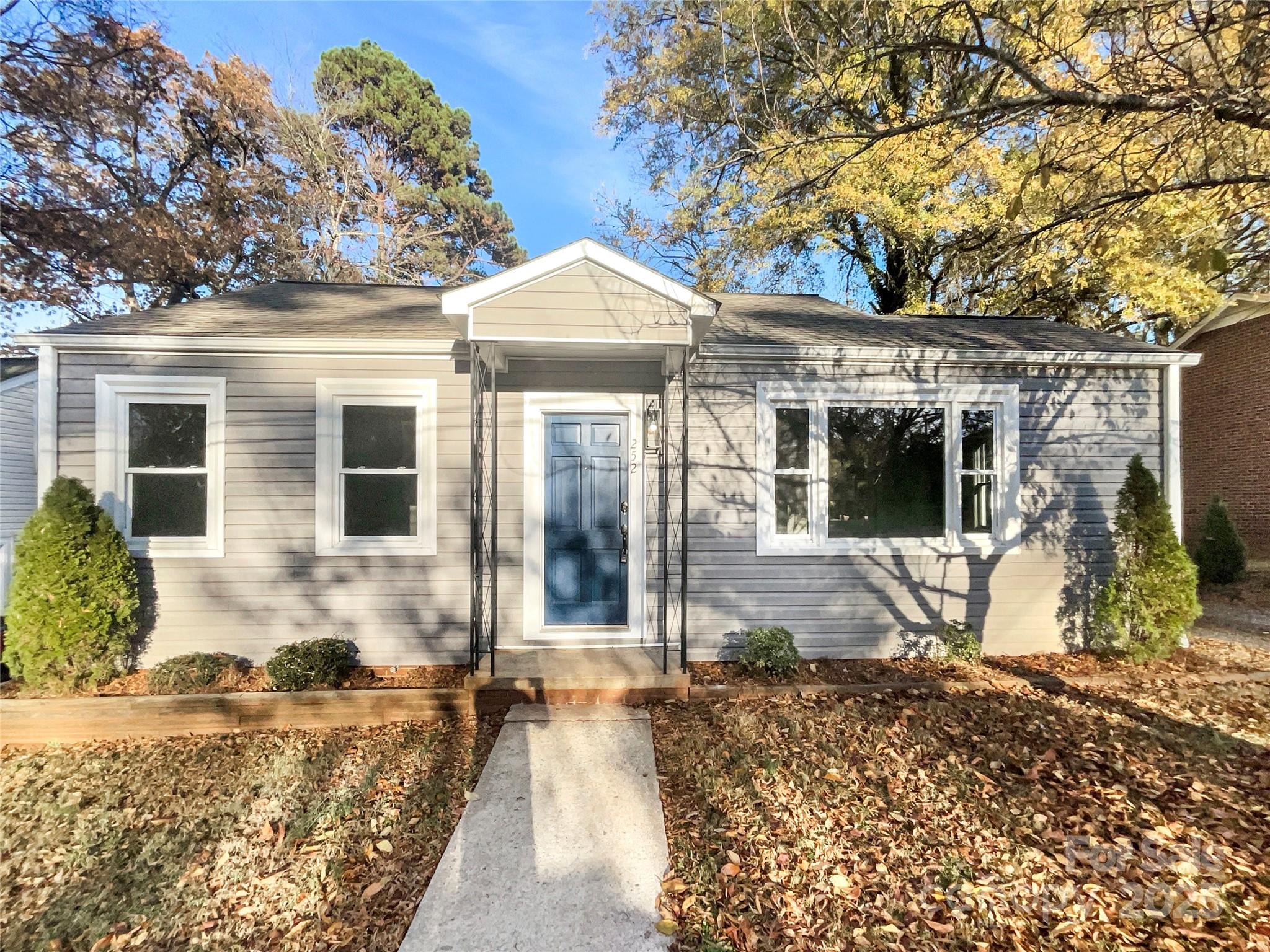 252 N Patterson Street