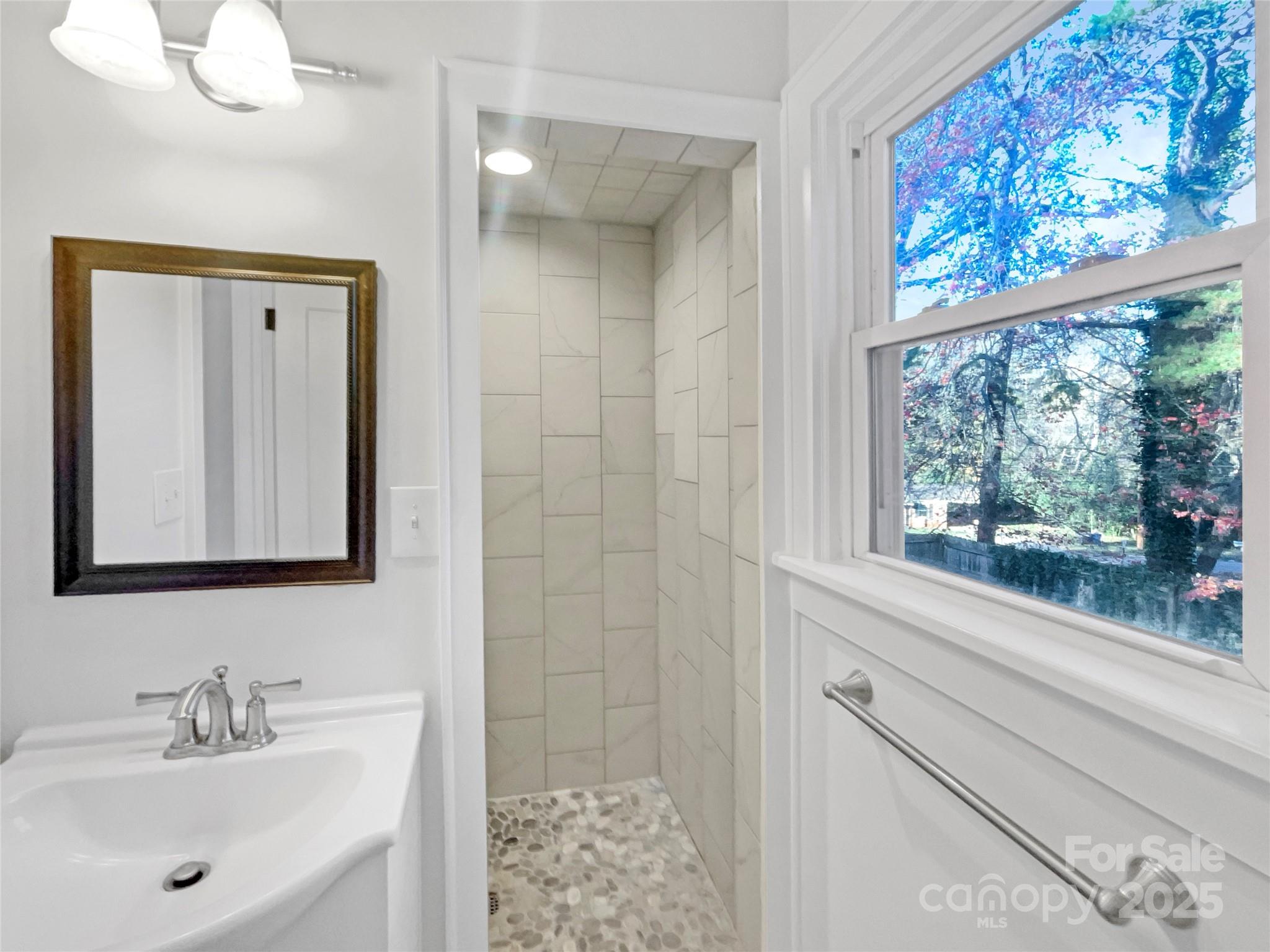 252 N Patterson Street