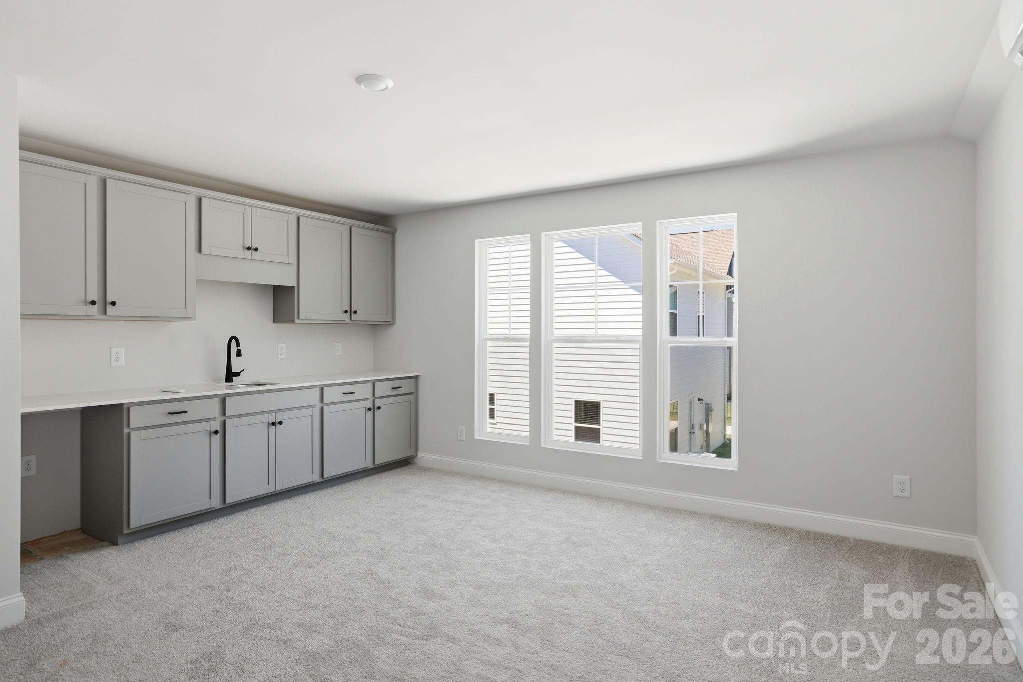 4049 Grommet Court