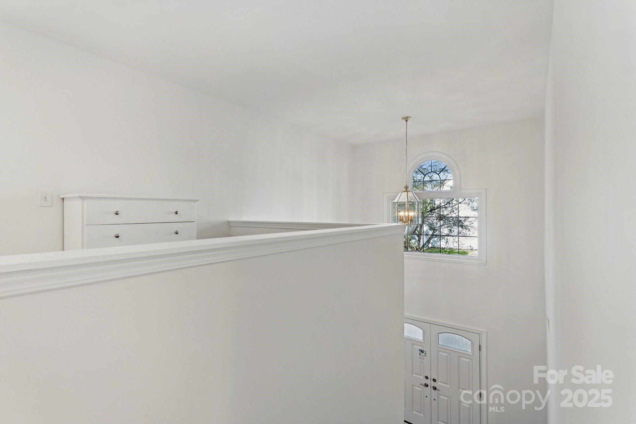 755 Sunset Point Drive