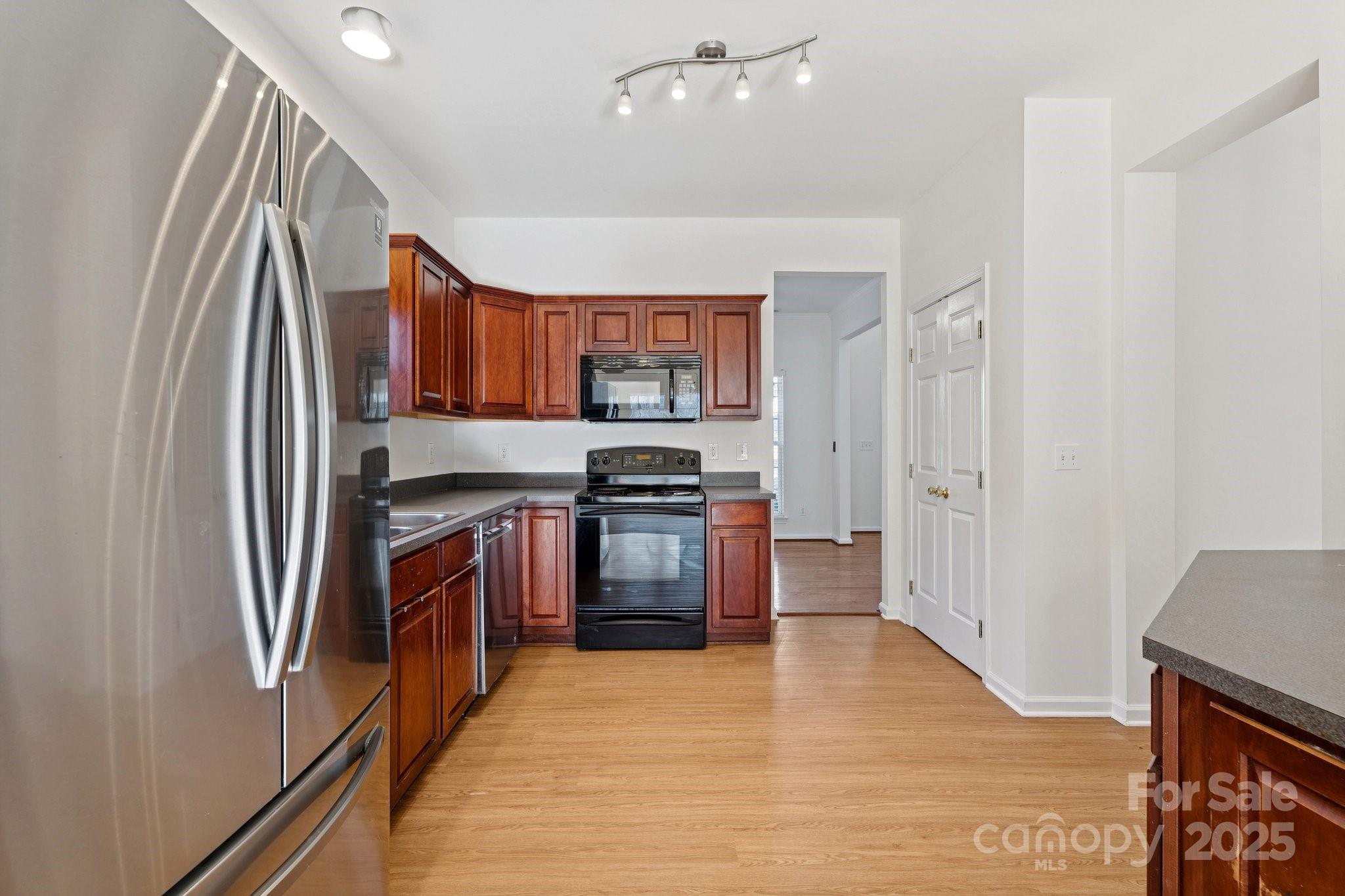 755 Sunset Point Drive