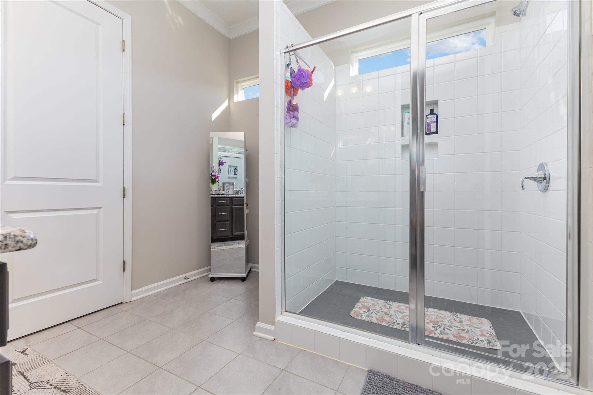 19004 Dry Narrows Way