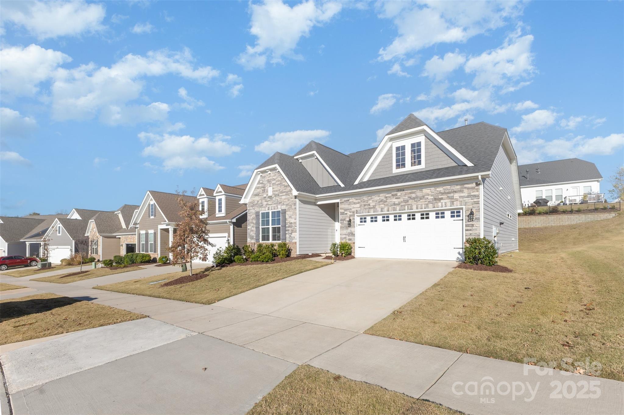 19004 Dry Narrows Way