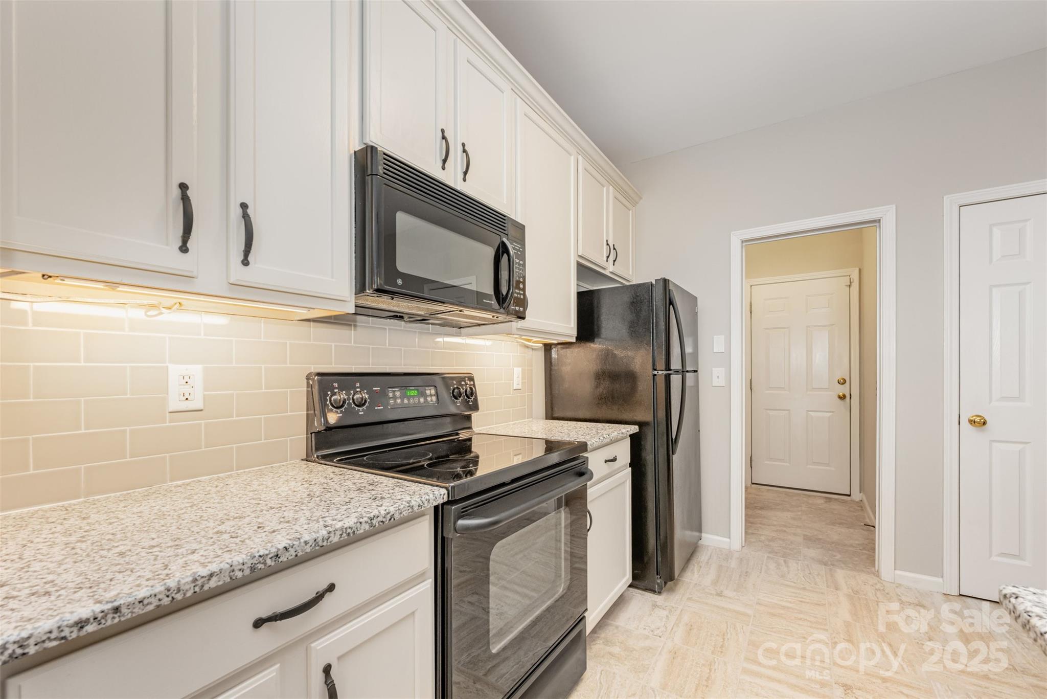 12248 Stratfield Place Circle