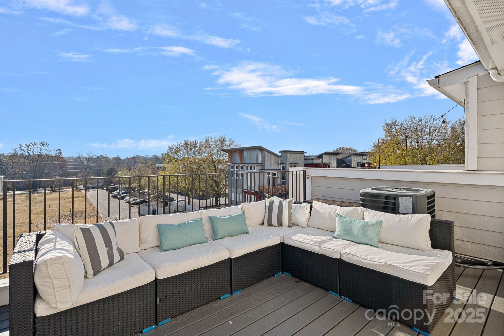 1263 N Caldwell Street