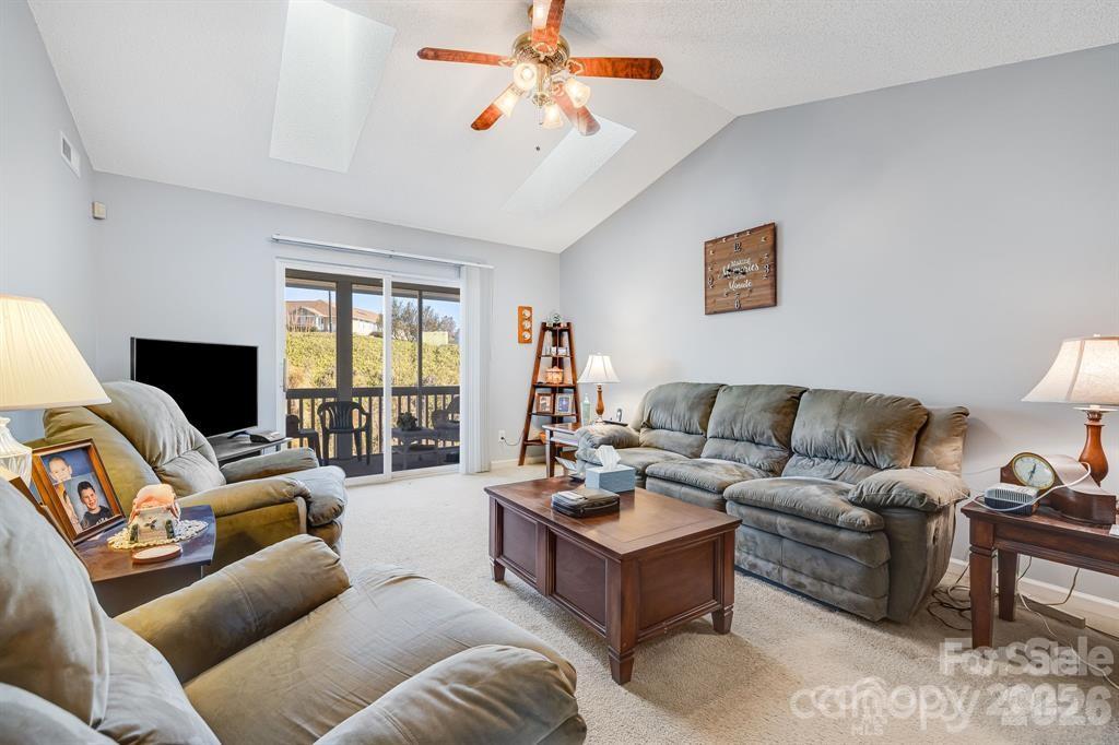 2904 Sagamore Lane