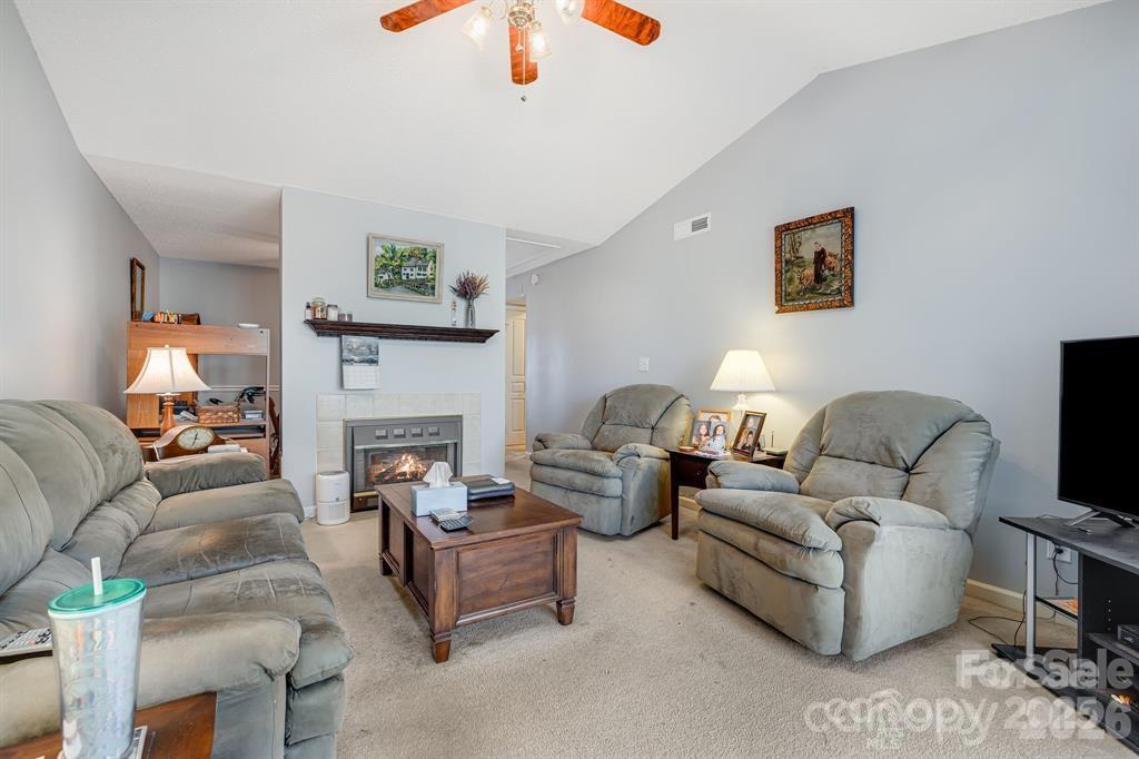 2904 Sagamore Lane