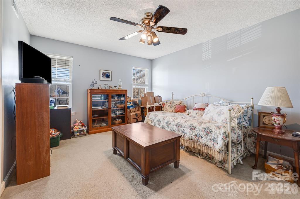 2904 Sagamore Lane