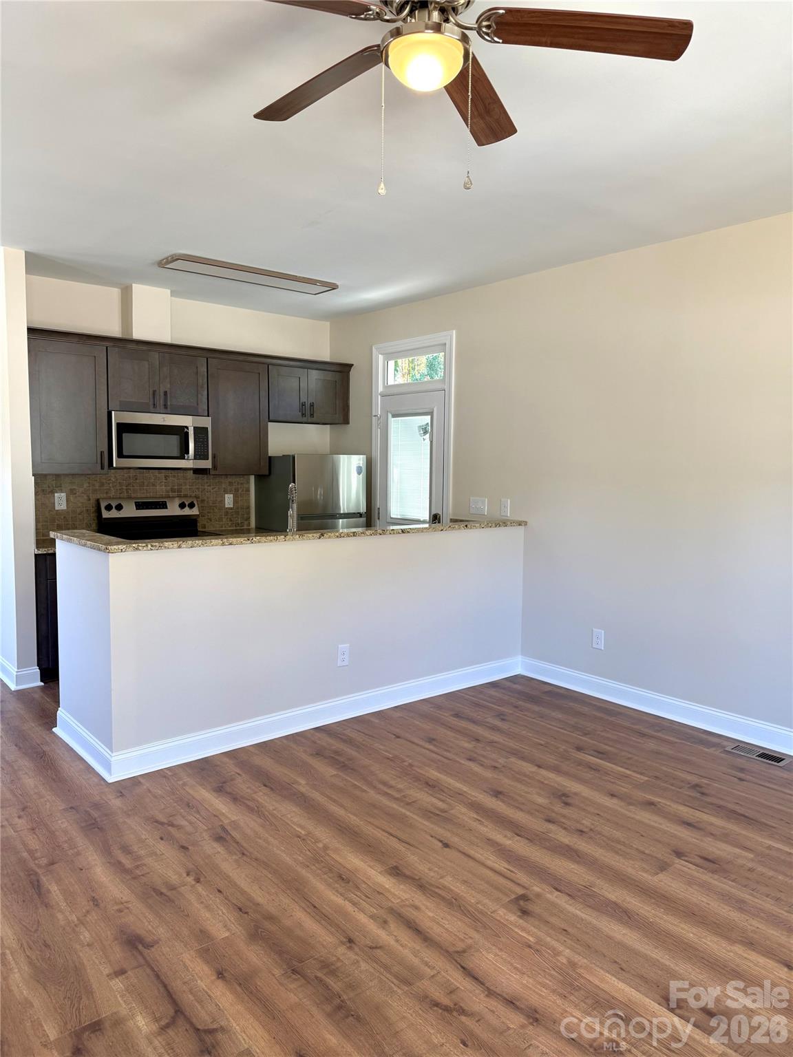 341 Broad Drive SW