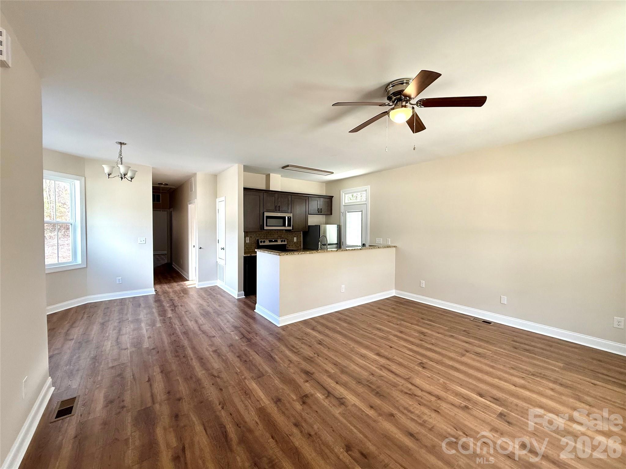 341 Broad Drive SW