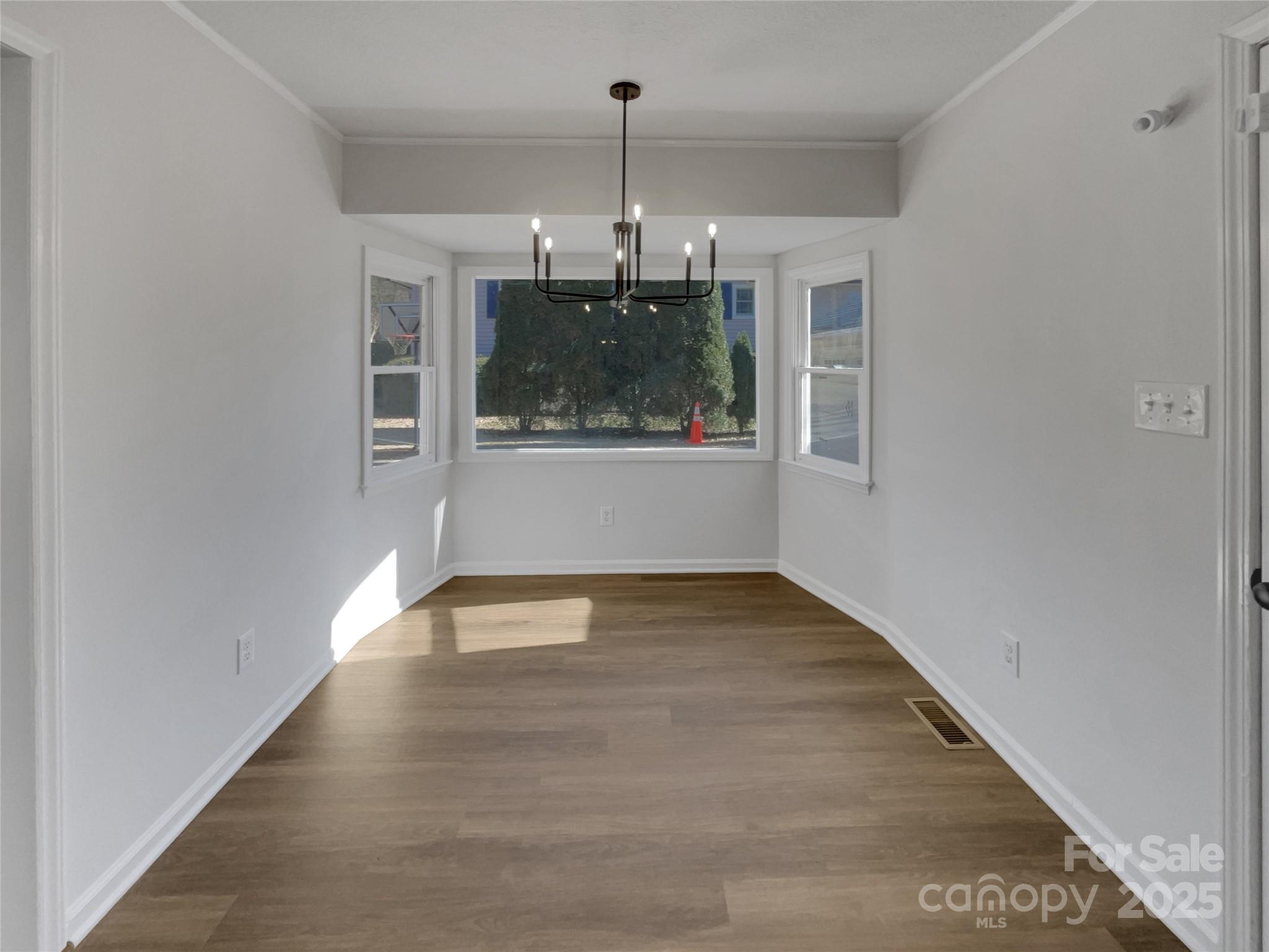 1057 Honeybee Trail