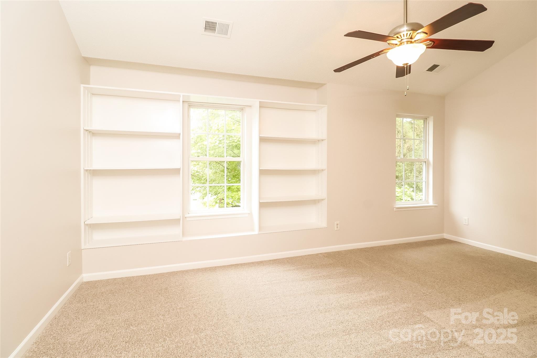 10007 University Park Lane