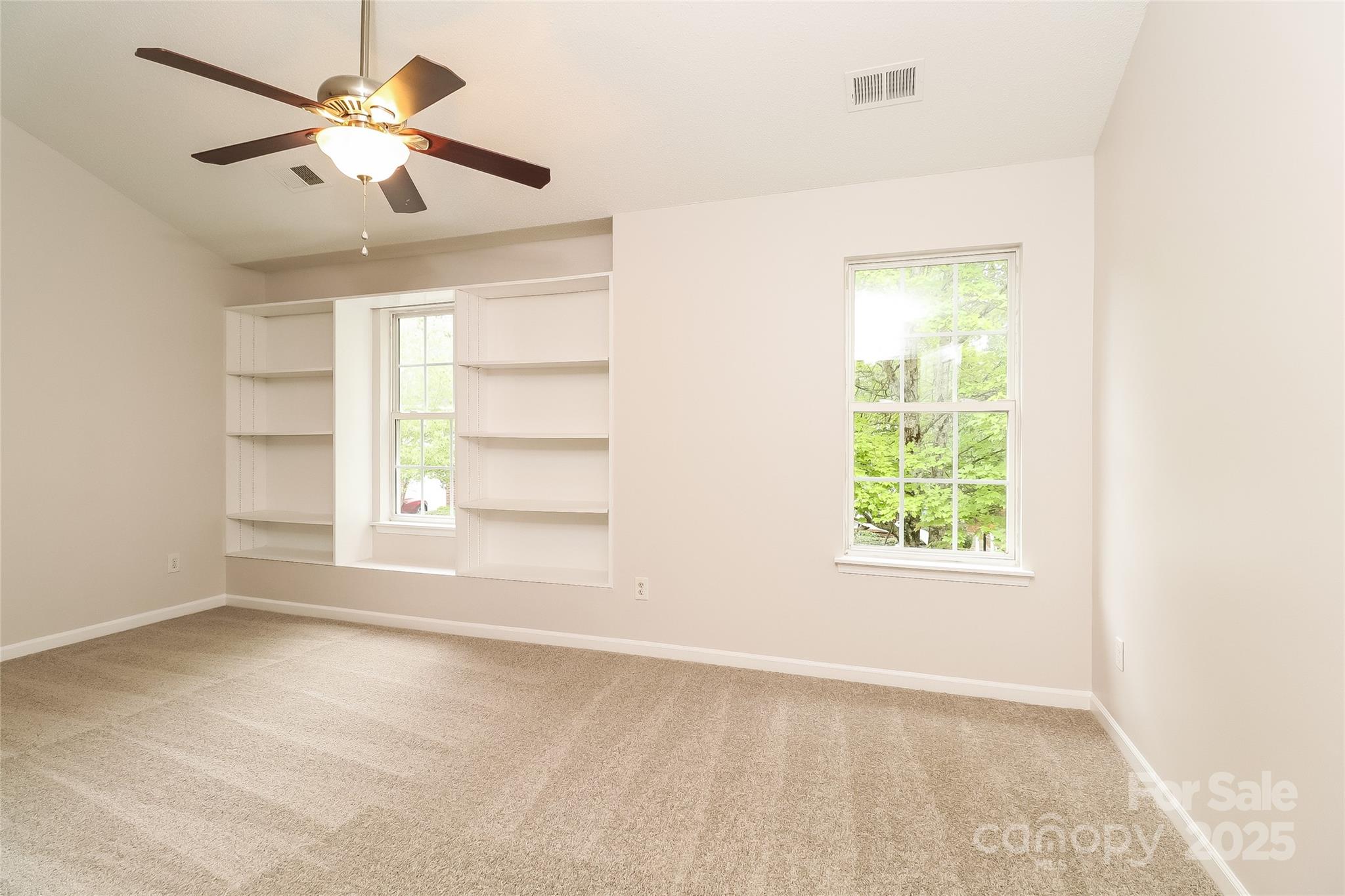 10007 University Park Lane