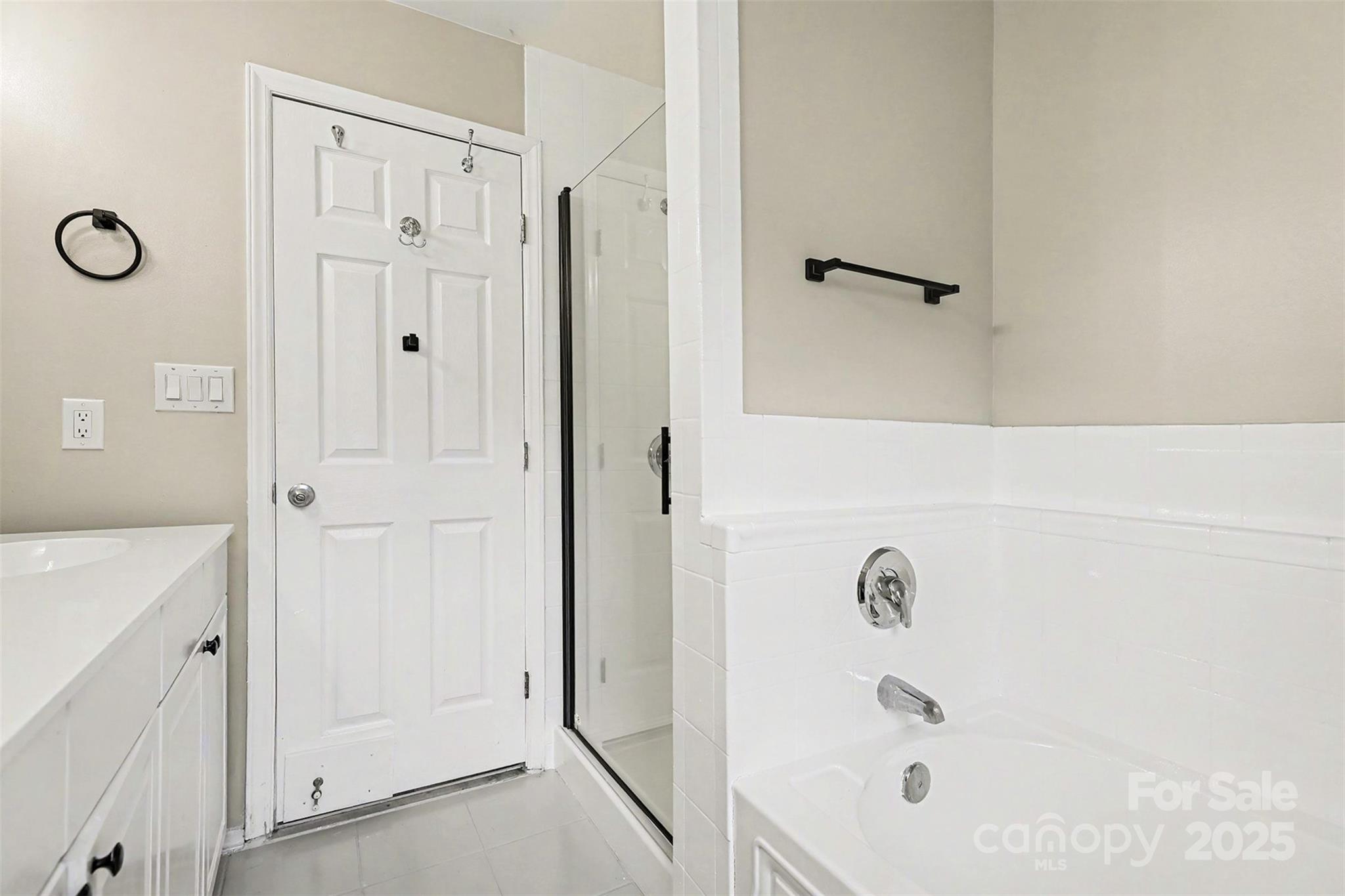 12145 Landing Green Drive