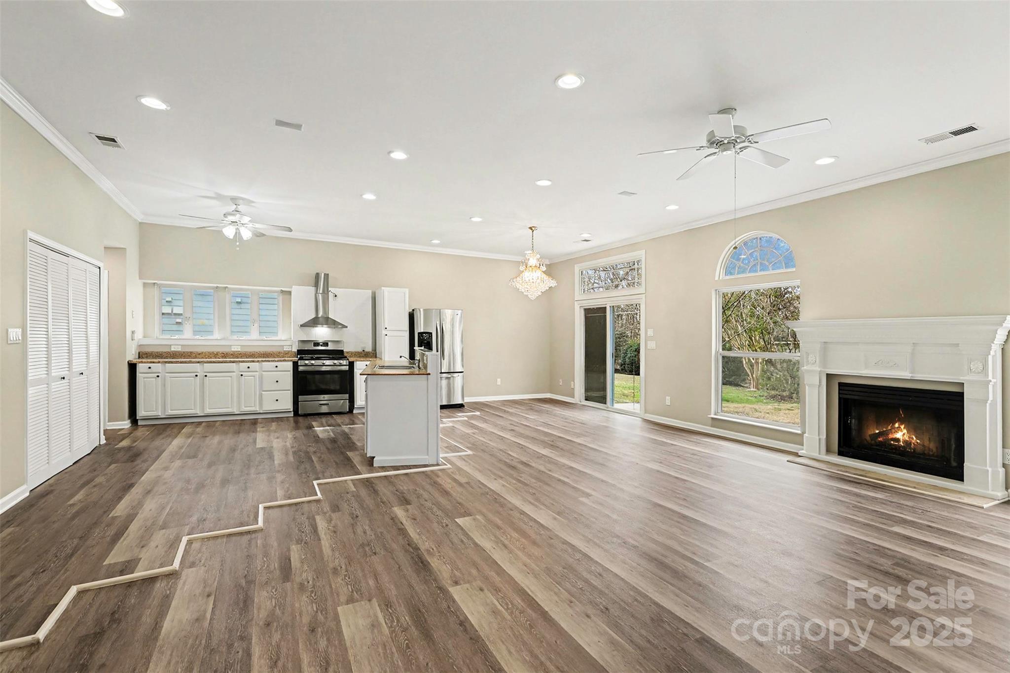 12145 Landing Green Drive