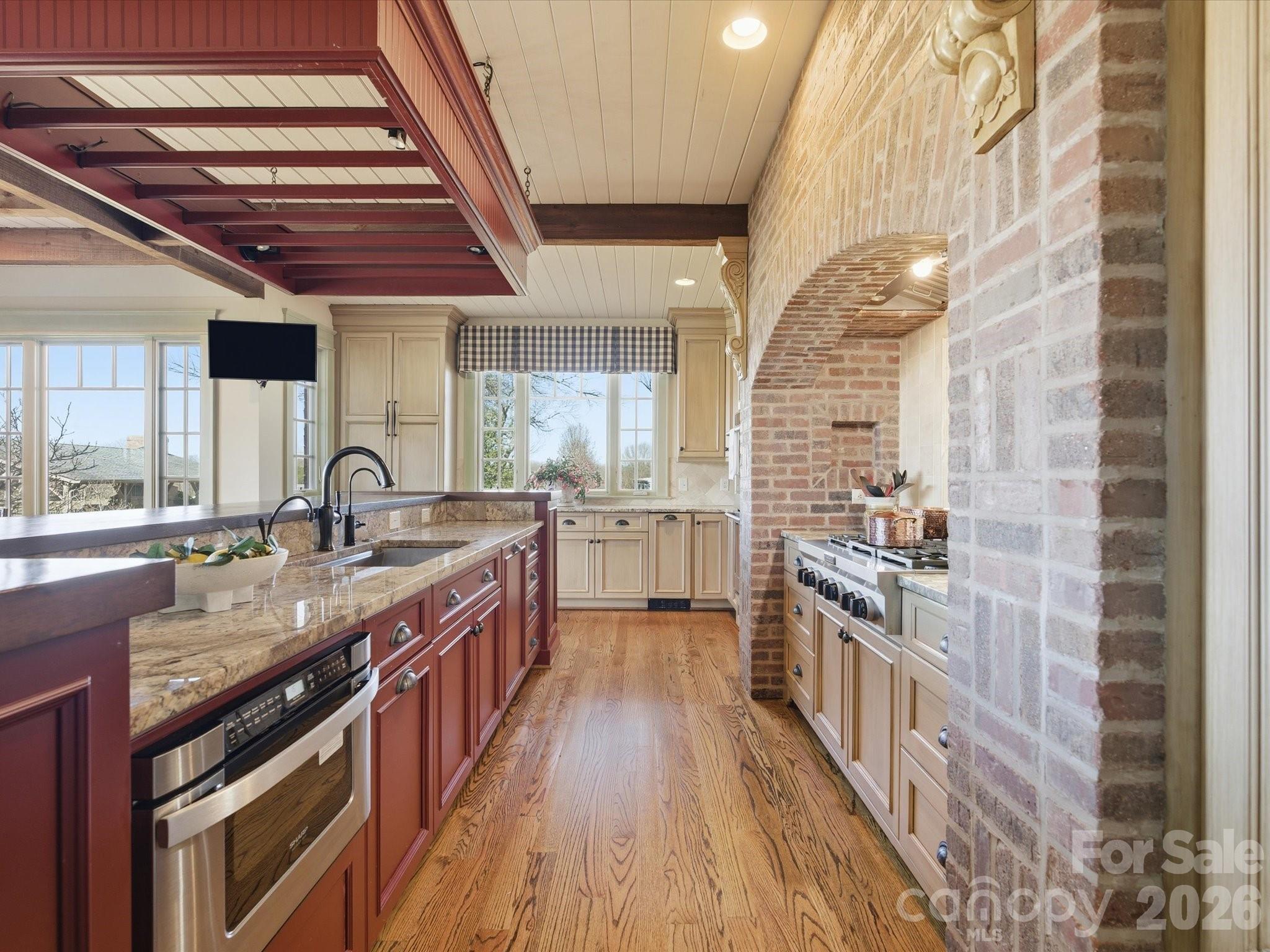 3135 Old Hickory Road