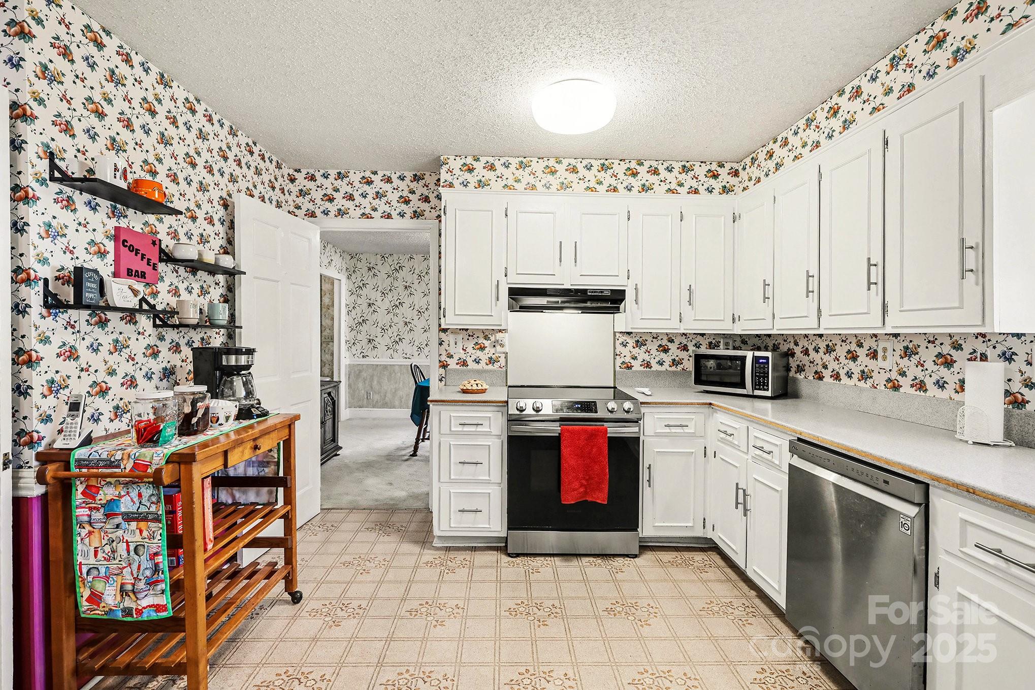 7230 Canterway Drive