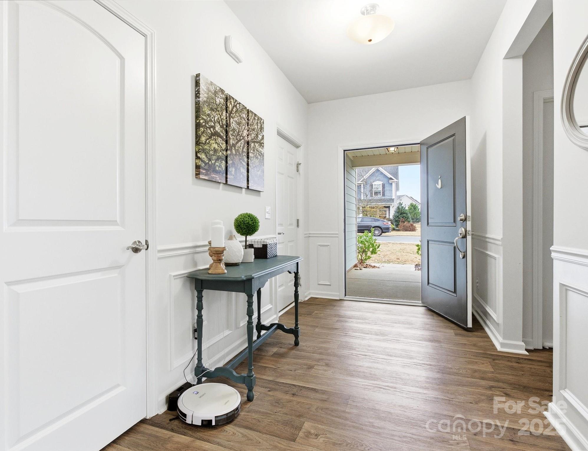 1328 Oakhurst Drive