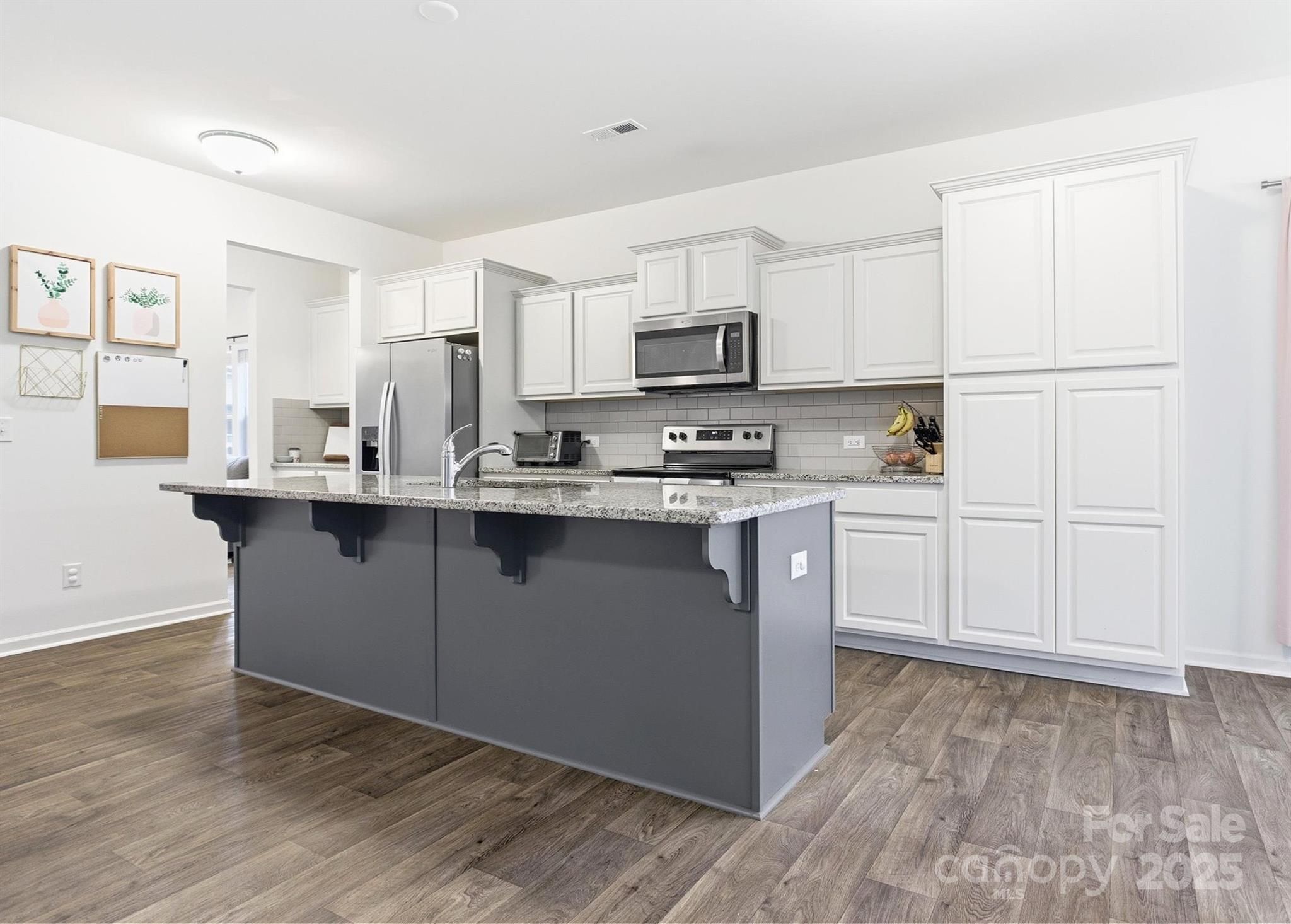 1328 Oakhurst Drive