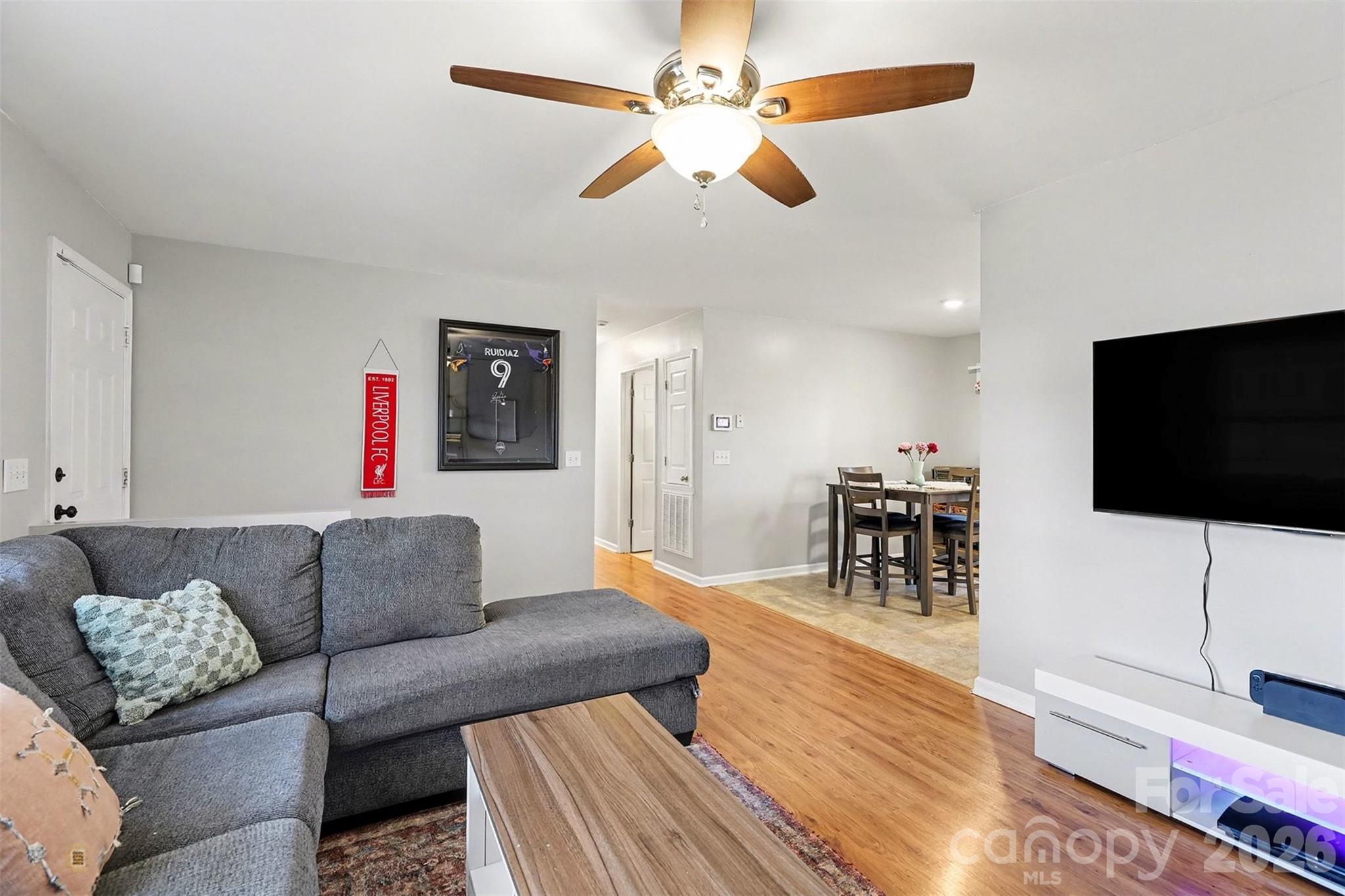 1318 Ridgewood Drive