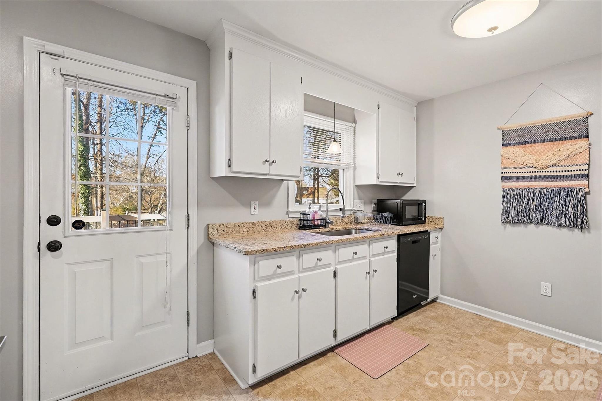 1318 Ridgewood Drive