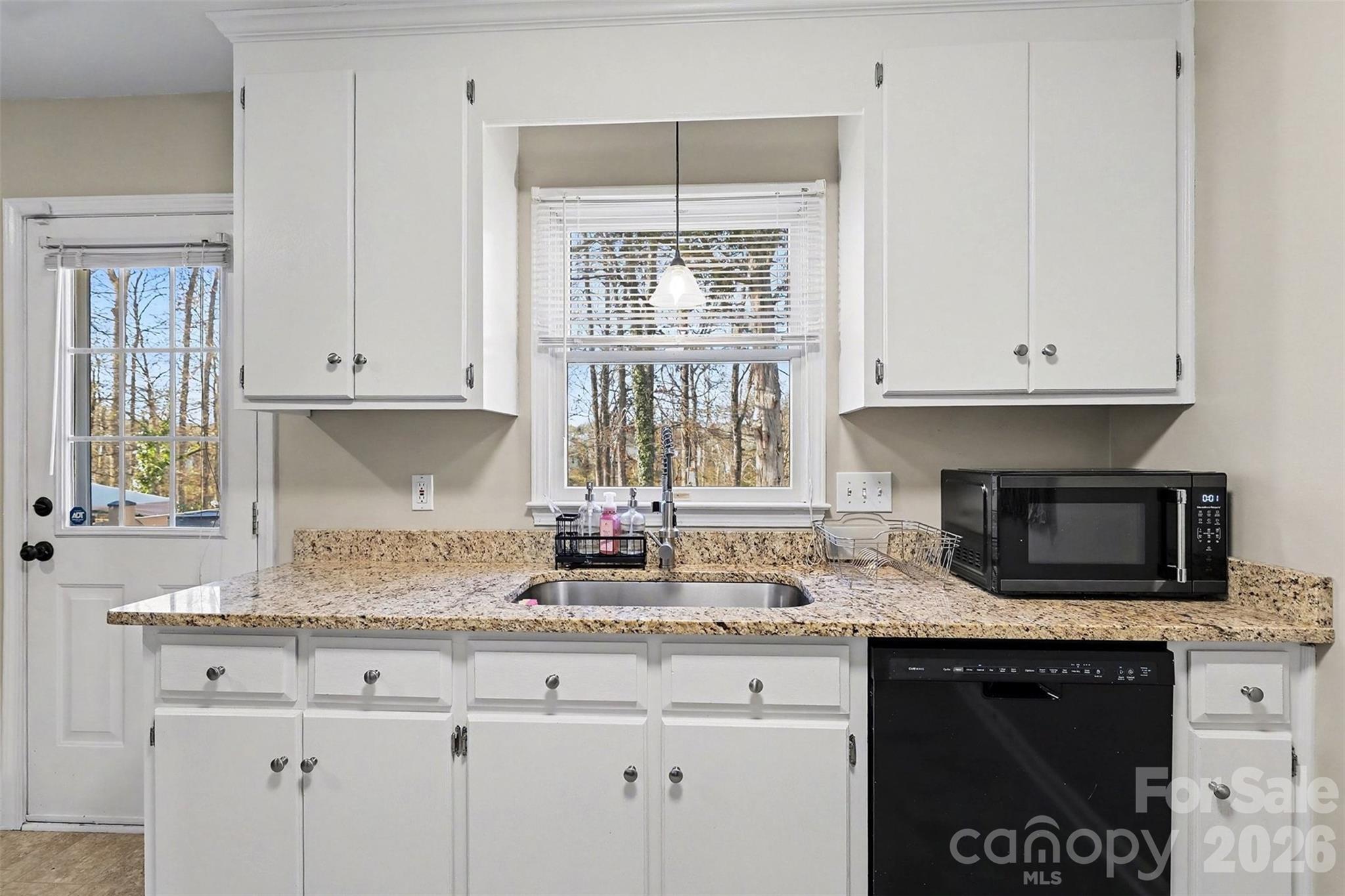 1318 Ridgewood Drive