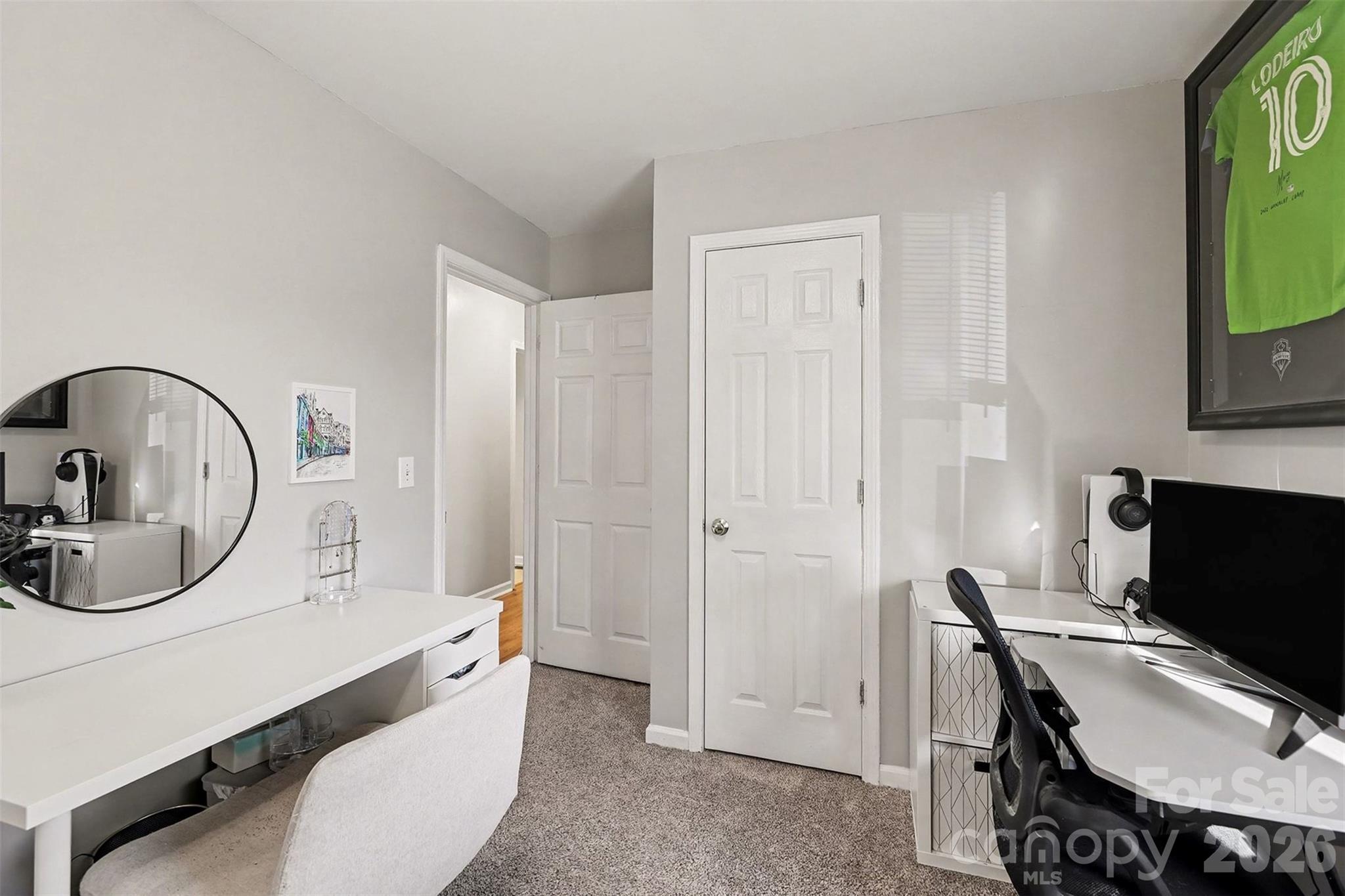 1318 Ridgewood Drive