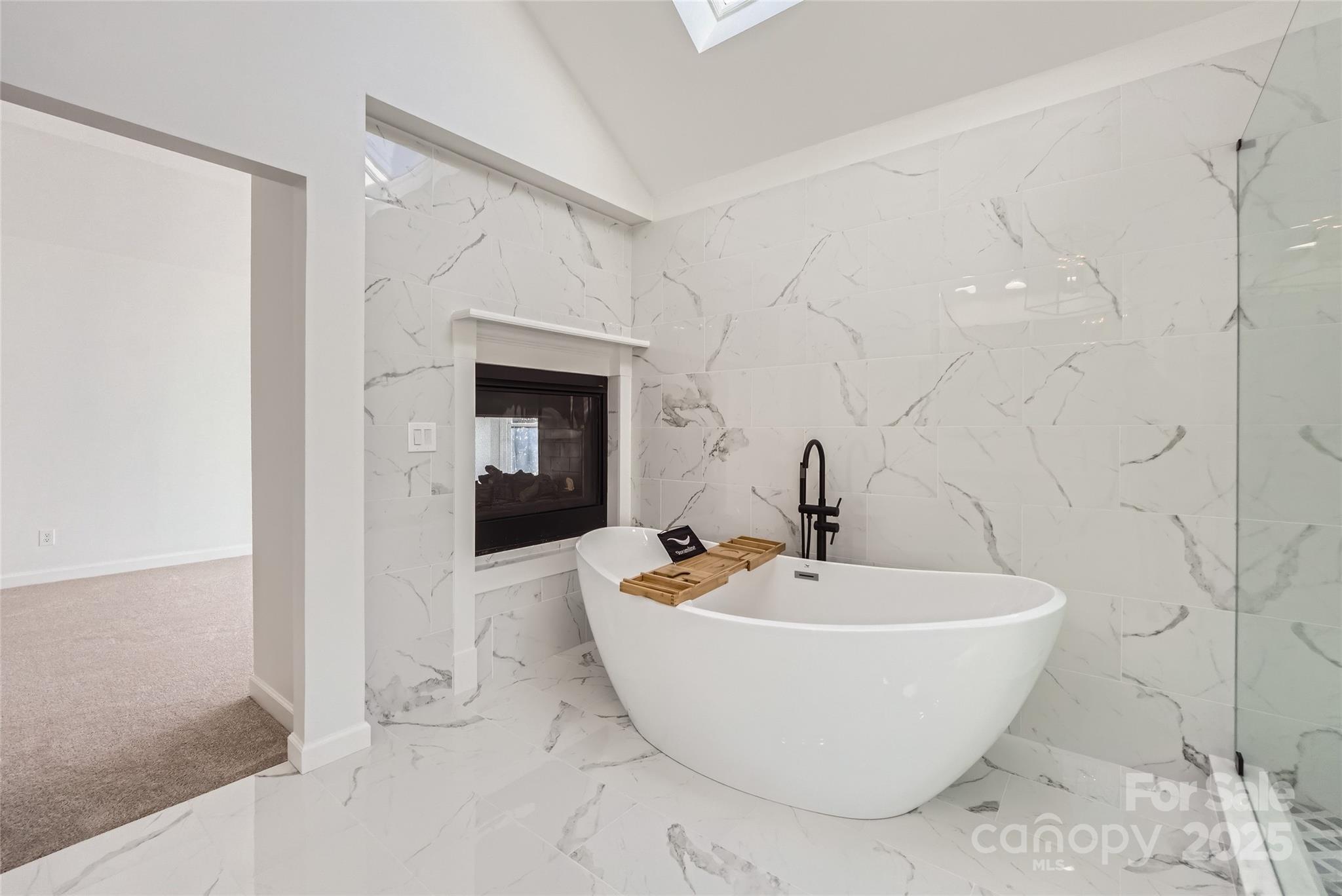18038 Greyfield Glen