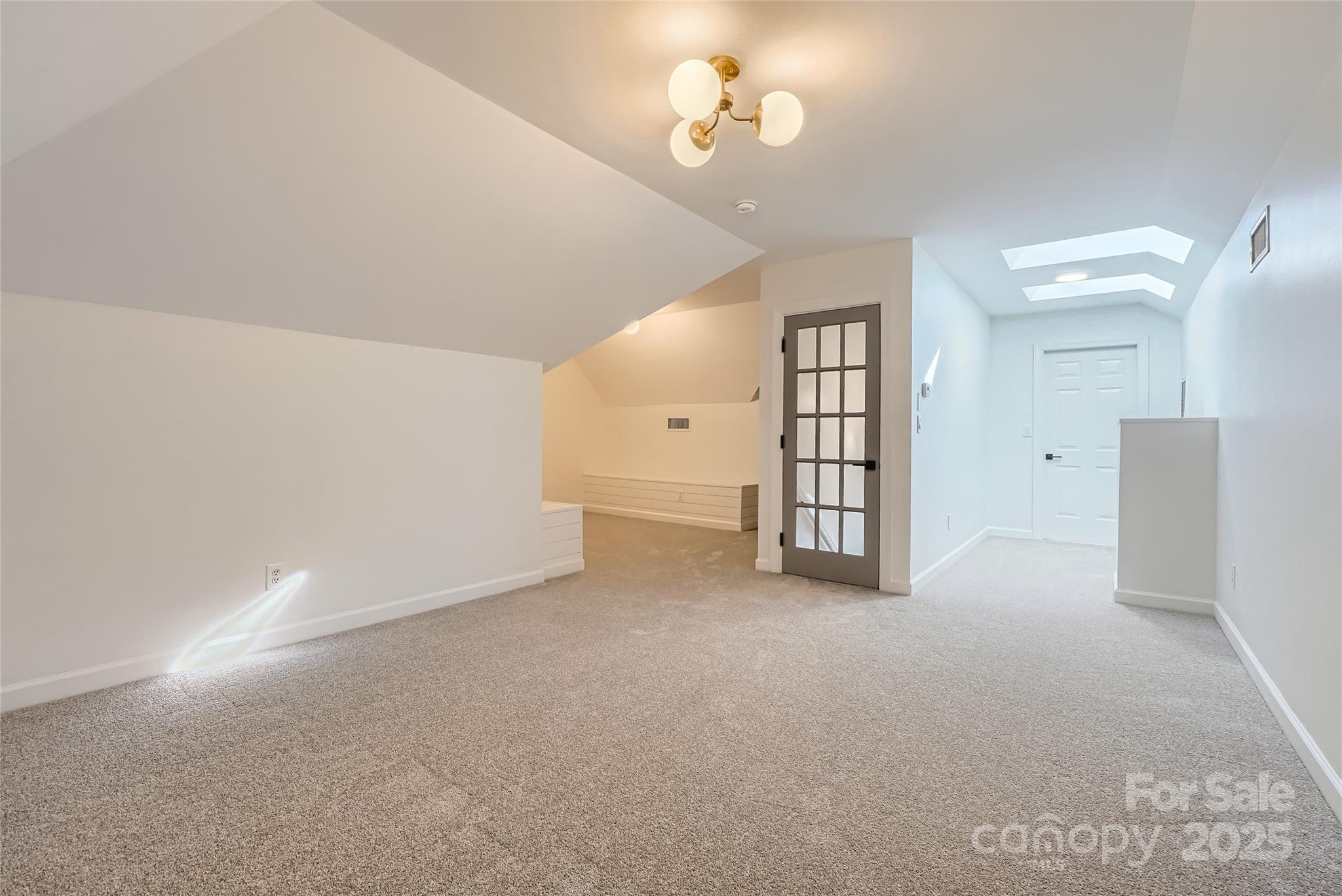 18038 Greyfield Glen