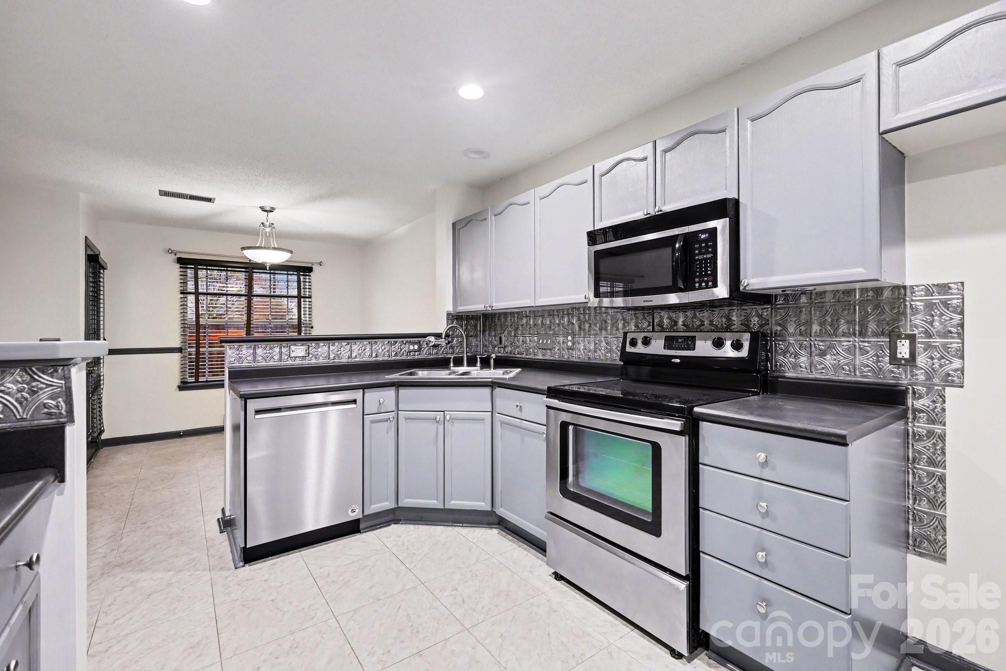 9733 Elizabeth Townes Lane