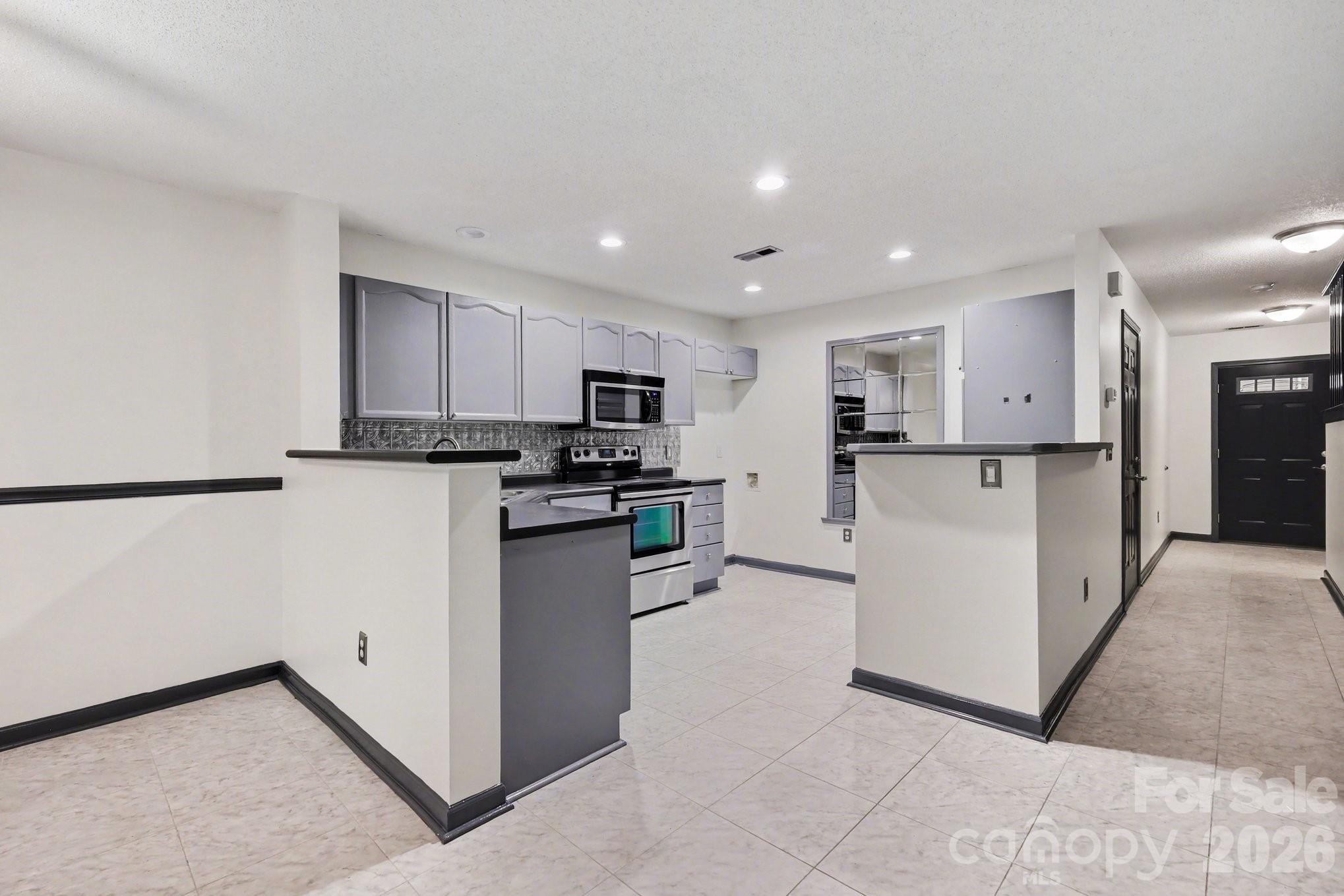 9733 Elizabeth Townes Lane