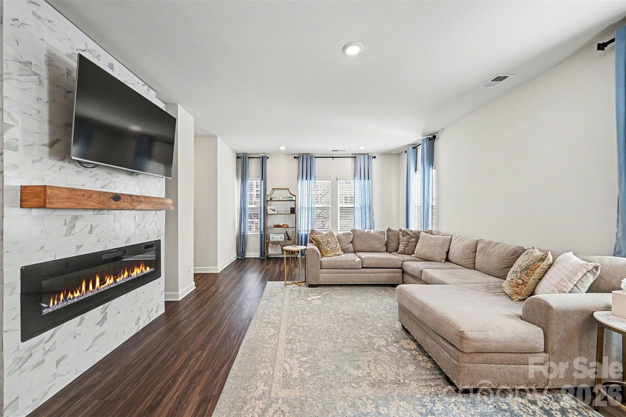 4012 Yucca Alley