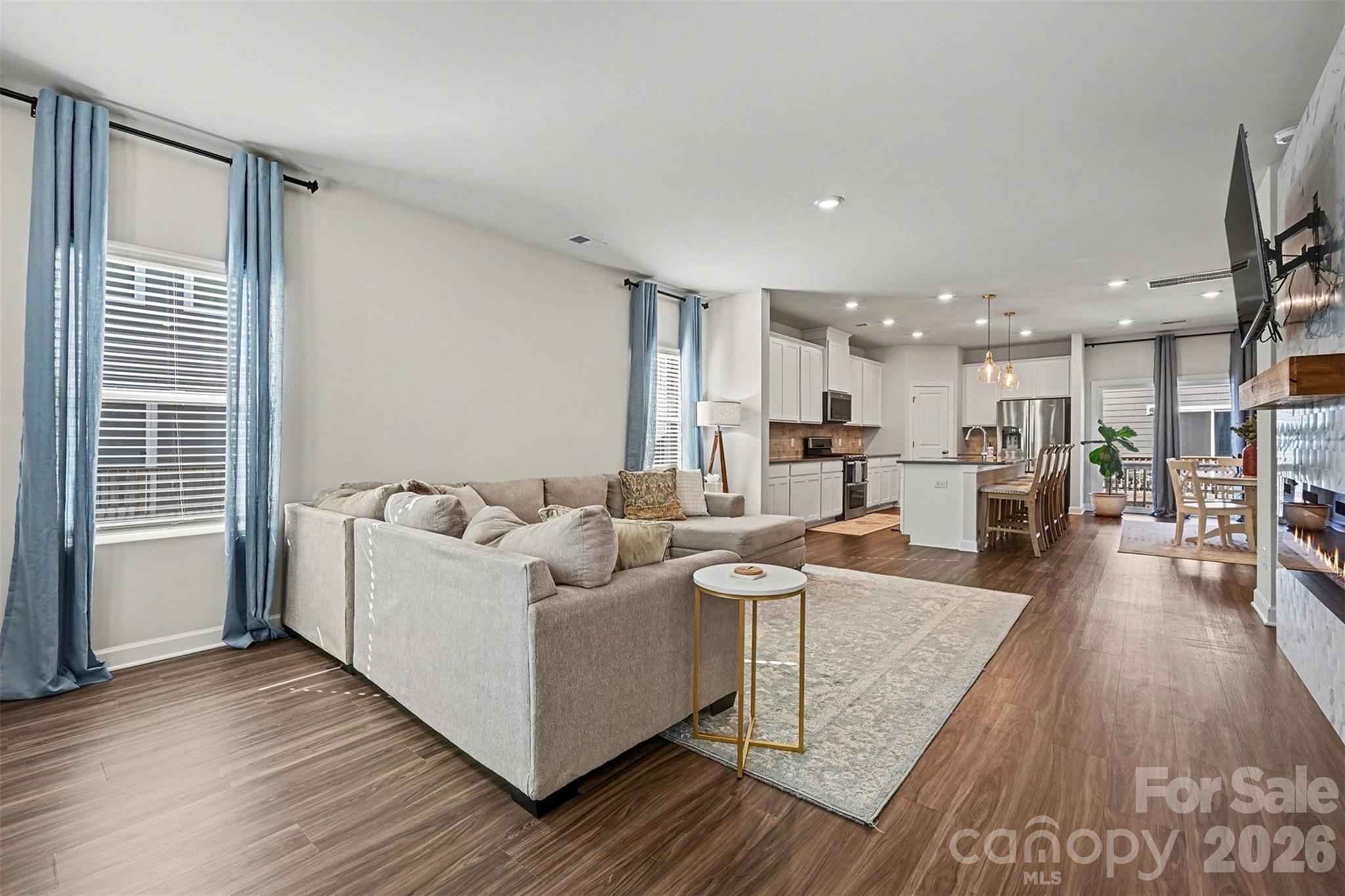 4012 Yucca Alley