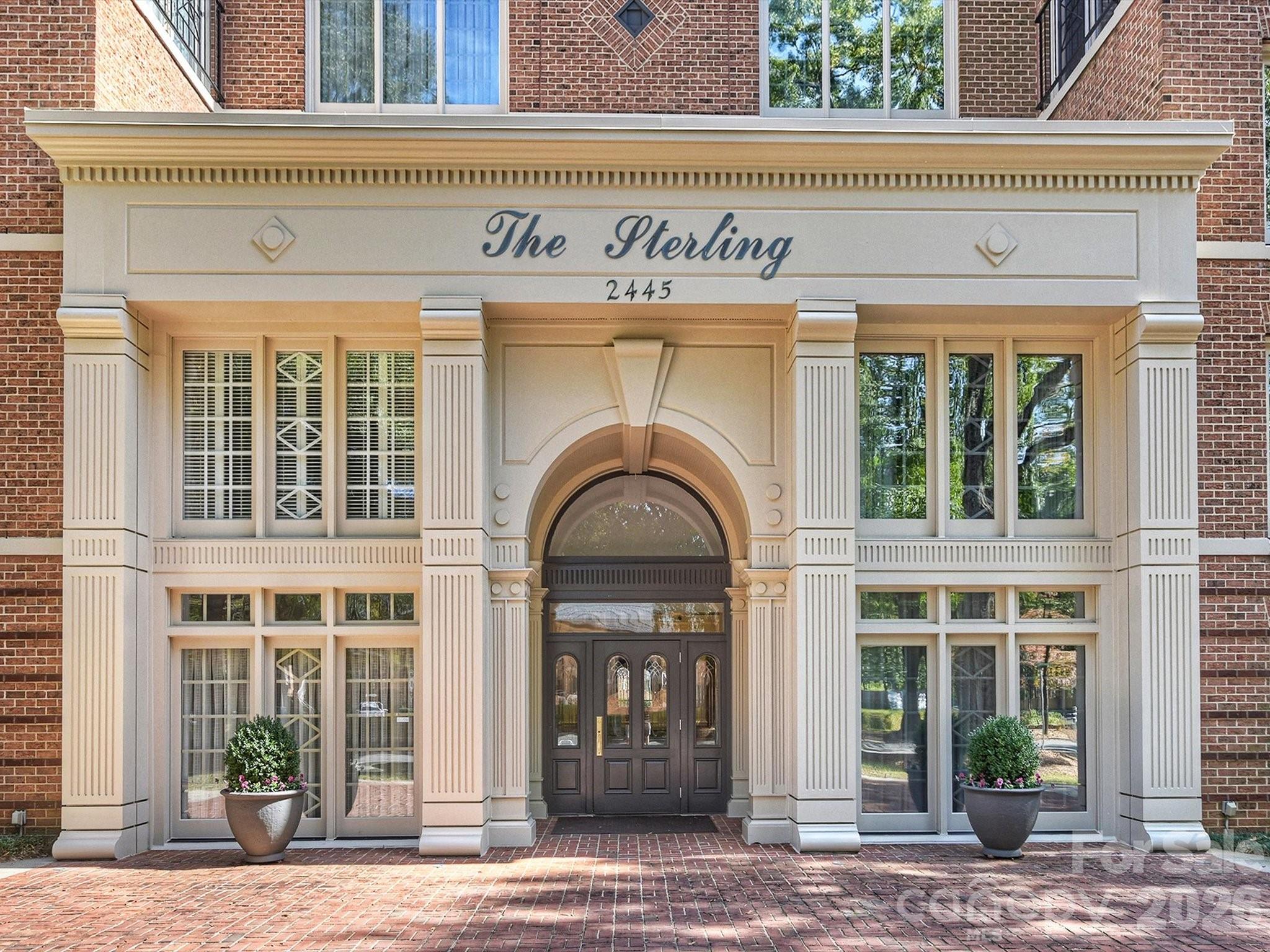 2445 Selwyn Avenue Unit: 202