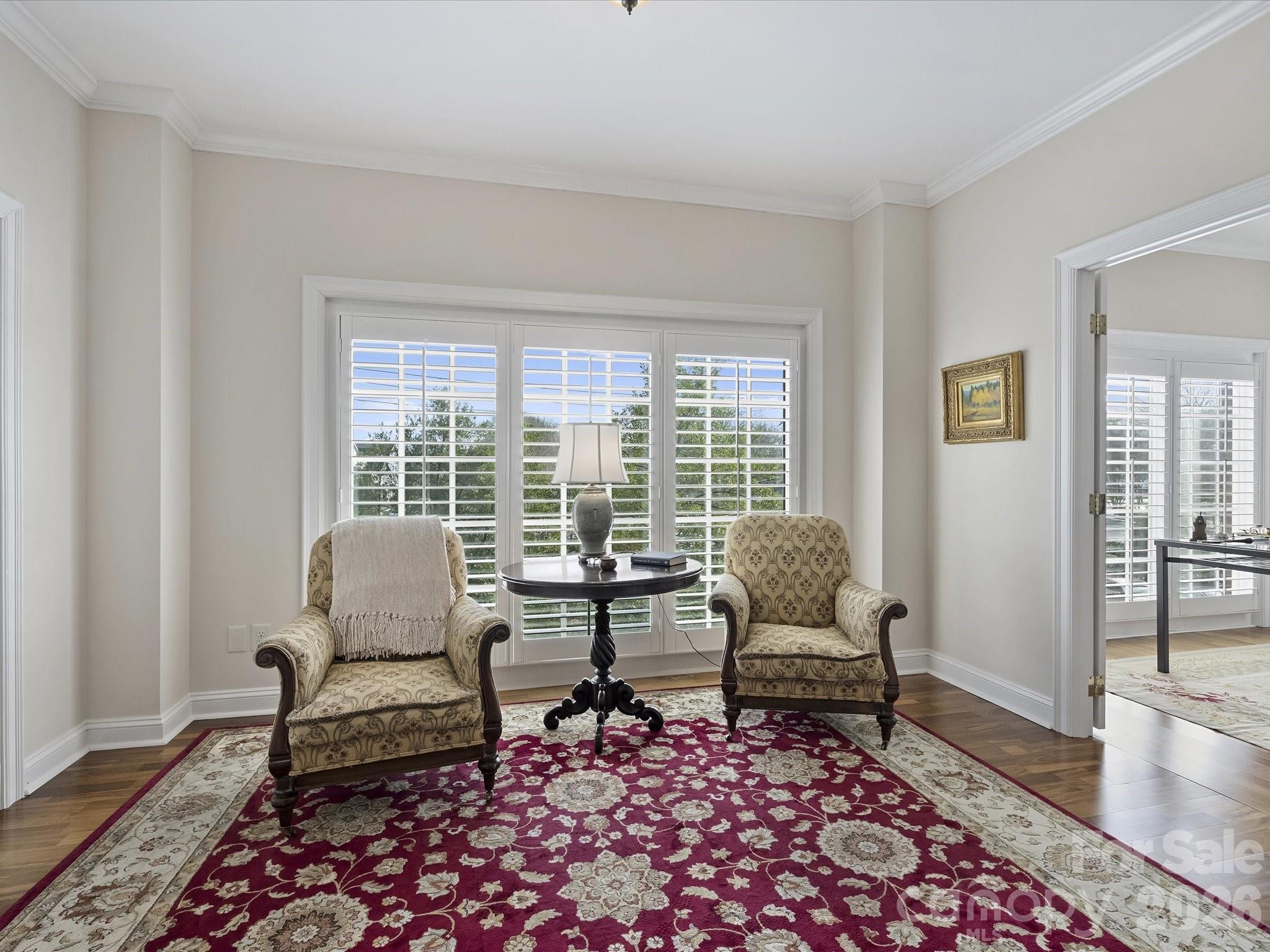 2445 Selwyn Avenue Unit: 202