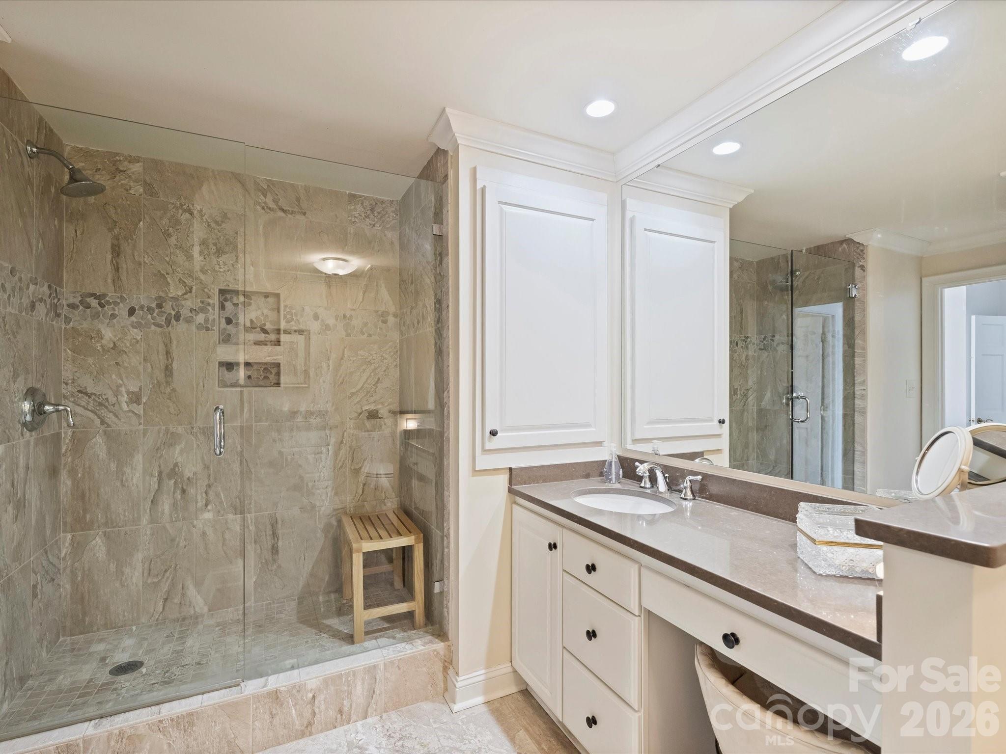 2445 Selwyn Avenue Unit: 202