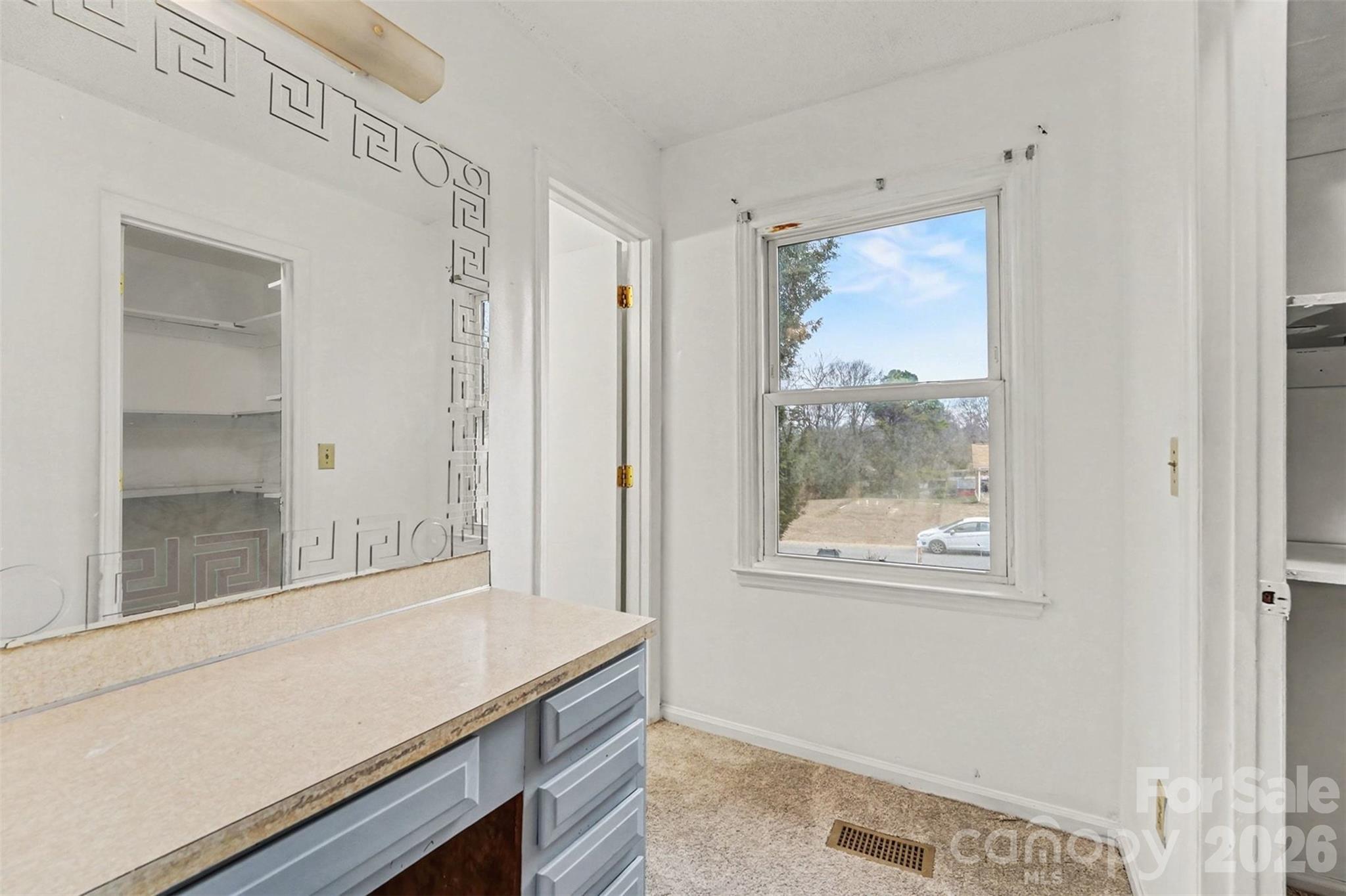 5609 Beaconsfield Road