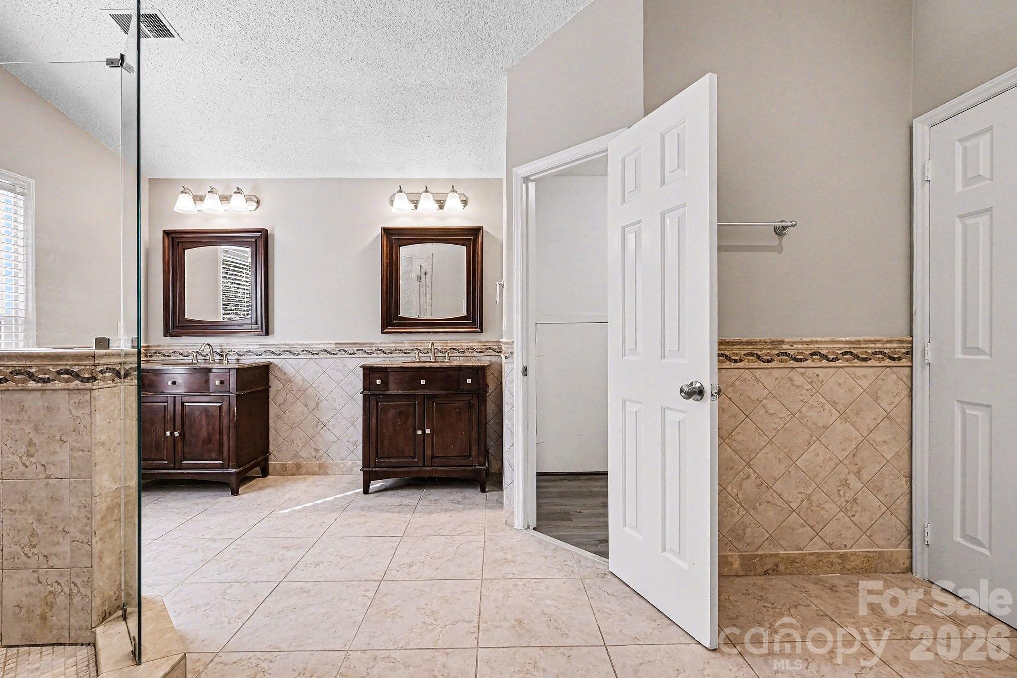 7208 Insdale Court